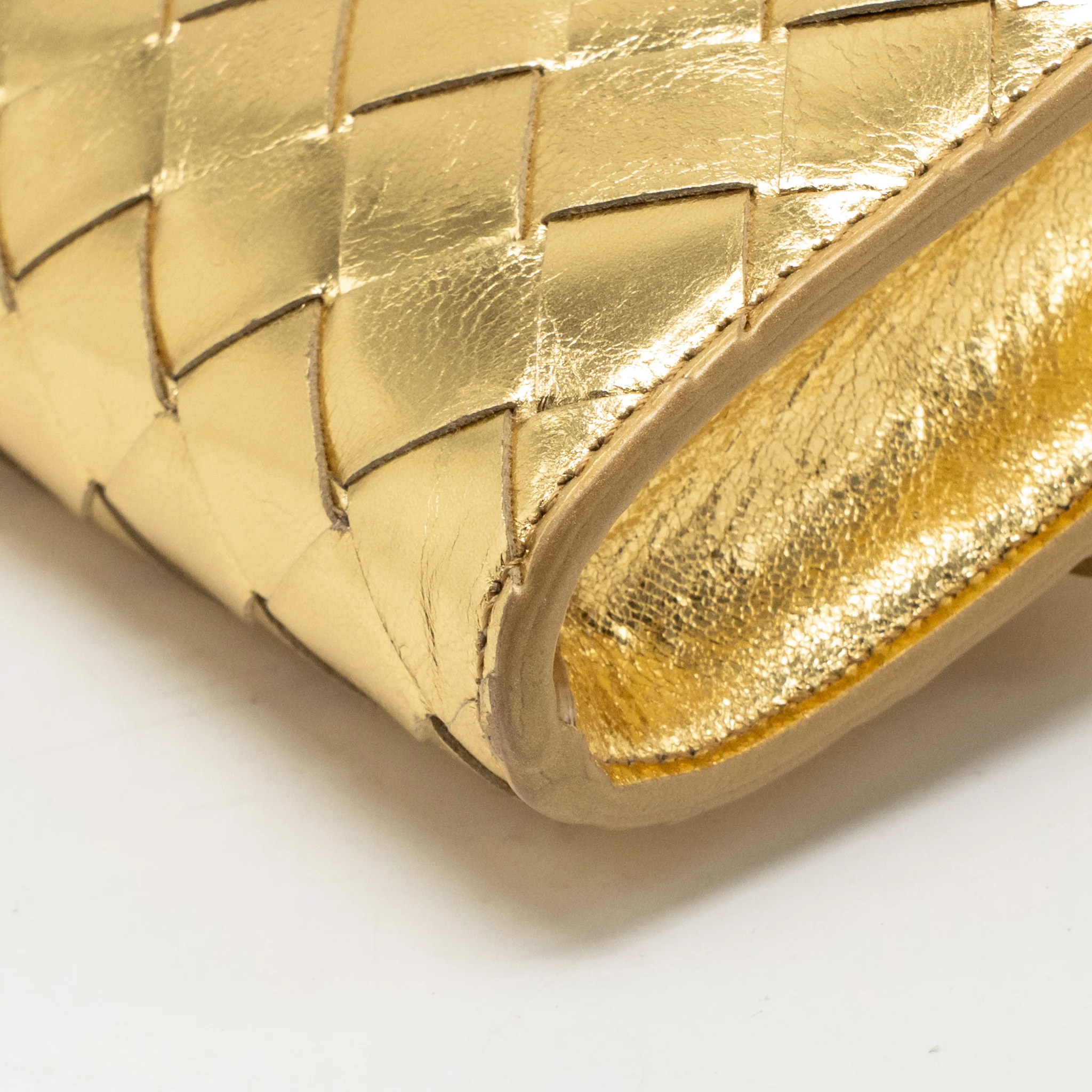 Bottega Veneta Andiamo Clutch Foggy Mirror Effect Intrecciato Leather Gold GHW - Image 10