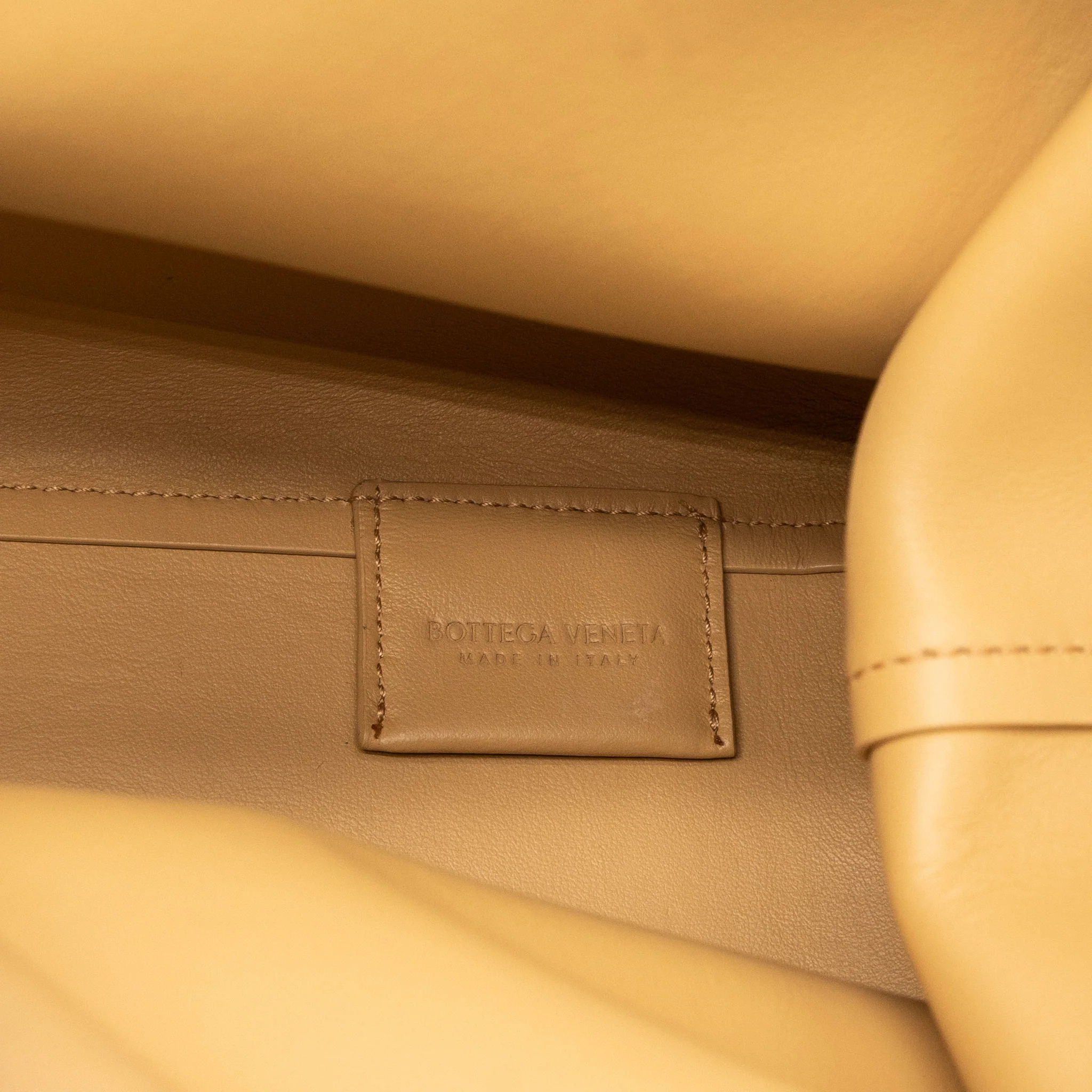 Bottega Veneta Point Top Handle Bag Smooth Nappa Almond - Image 12