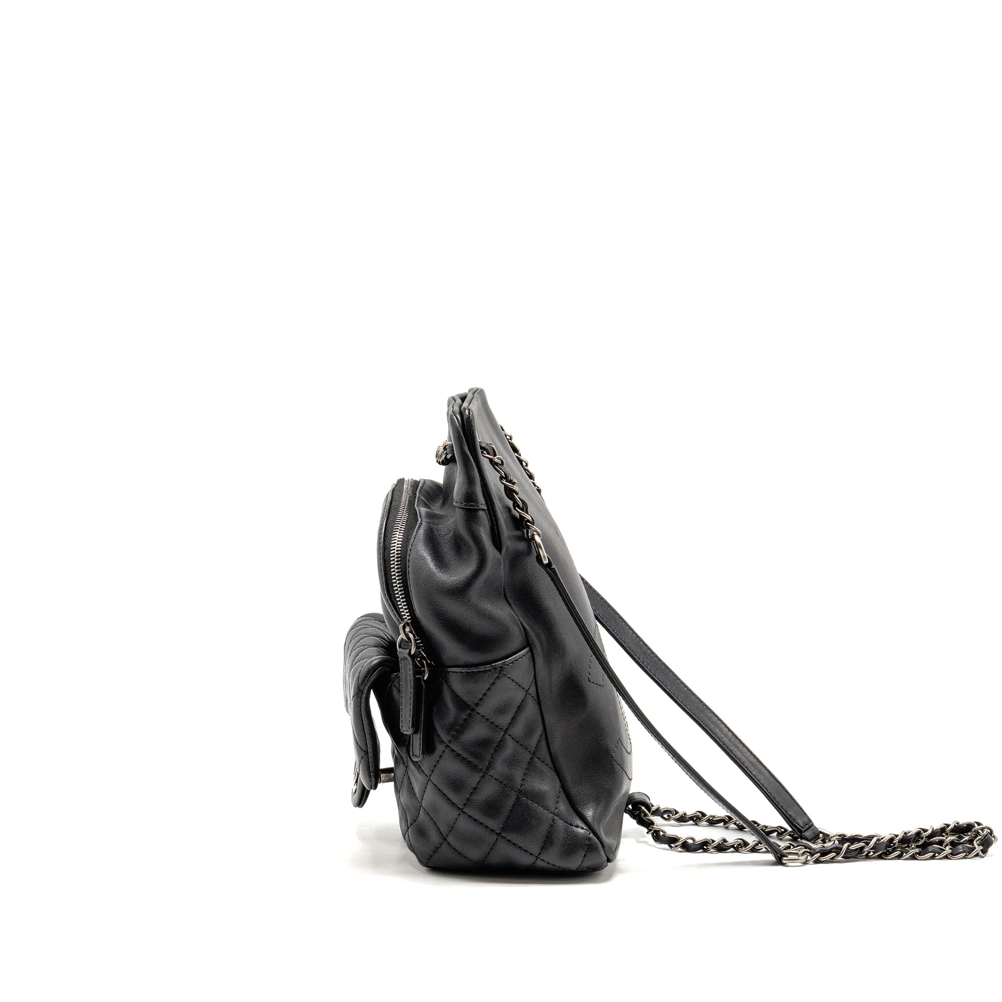 Chanel 15B CC Flap Backpack Calfskin Black Ruthenium Hardware - Image 4