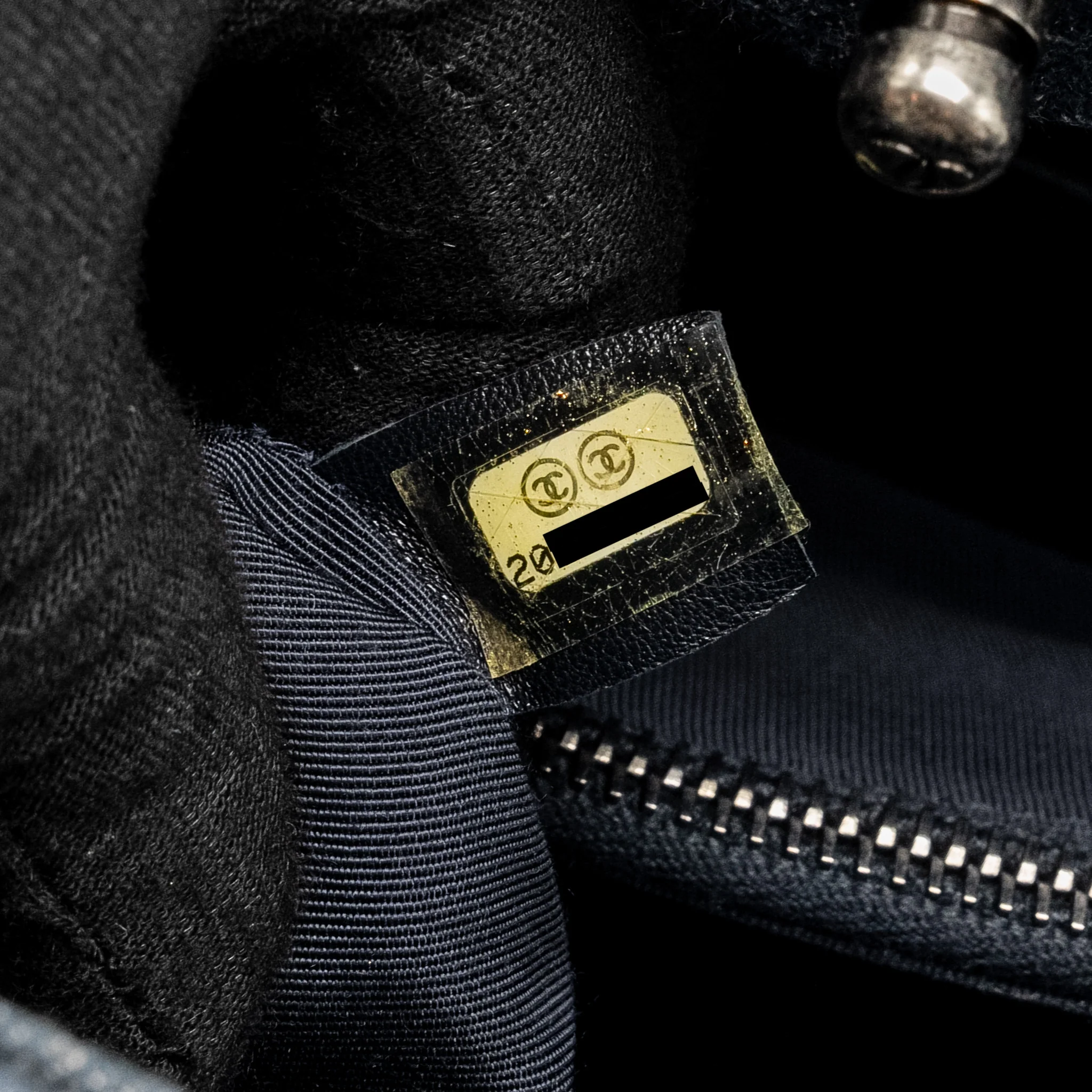 Chanel 15P Boy Chevron Shopping Tote Bag Denim/ Lambskin Blue Ruthenium Hardware - Image 17