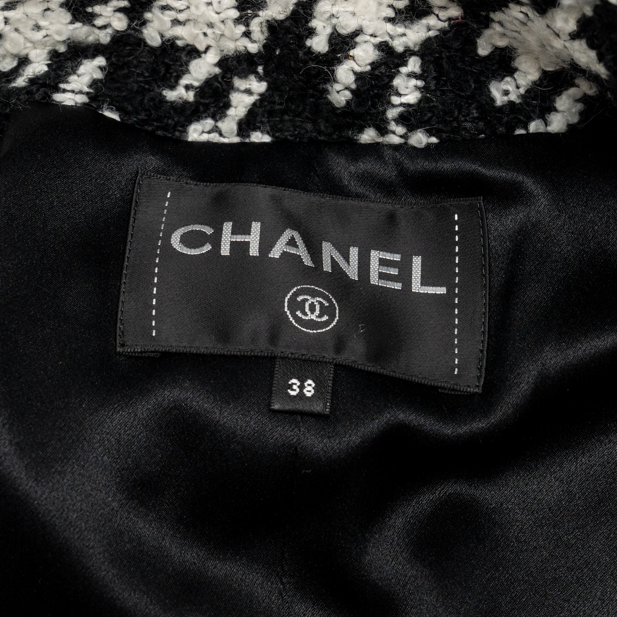 Chanel 16B Size 38 Houndstooth Tweed Coat Acrylic/Wool/Nylon/Polyester Black/Ecru - Image 6