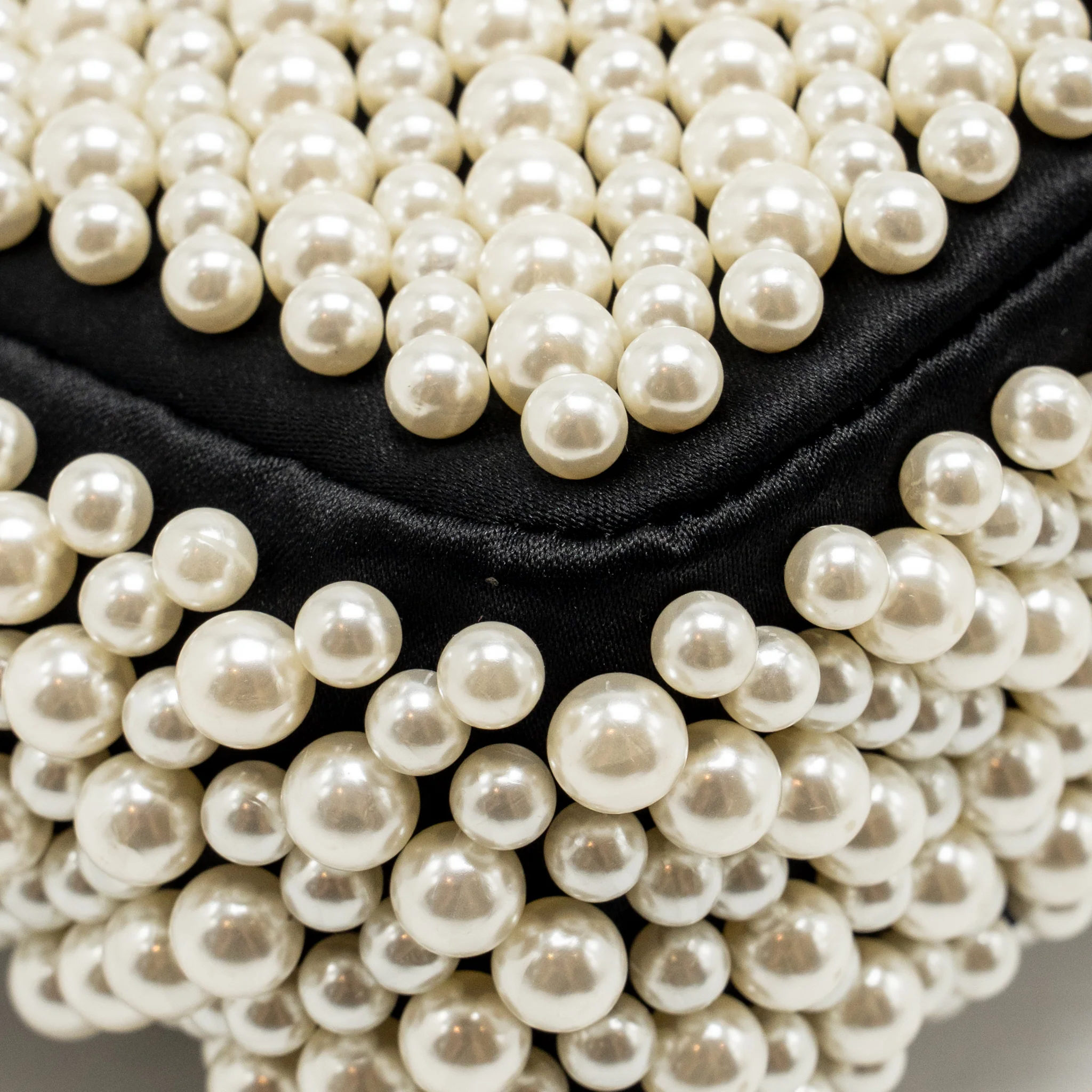 Chanel 19S pearl flap mini rectangular flap bag satin/ lambskin black LGHW - Image 11