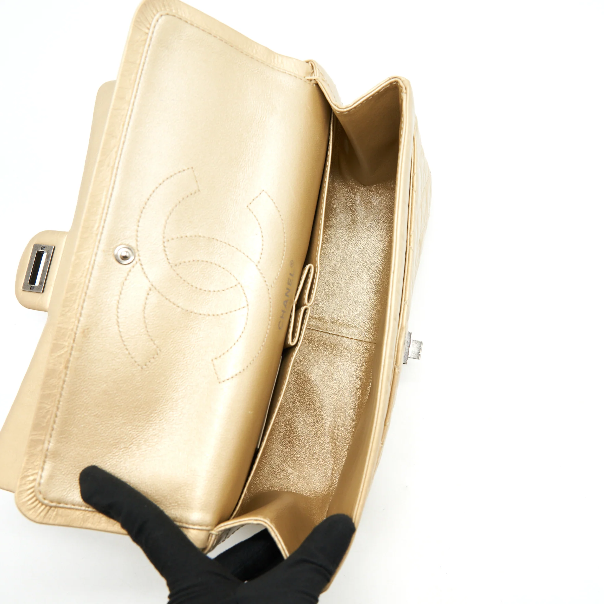 Chanel 2.55 Reissue 226 Double Flap Bag Ruthenium Hardware - Image 6