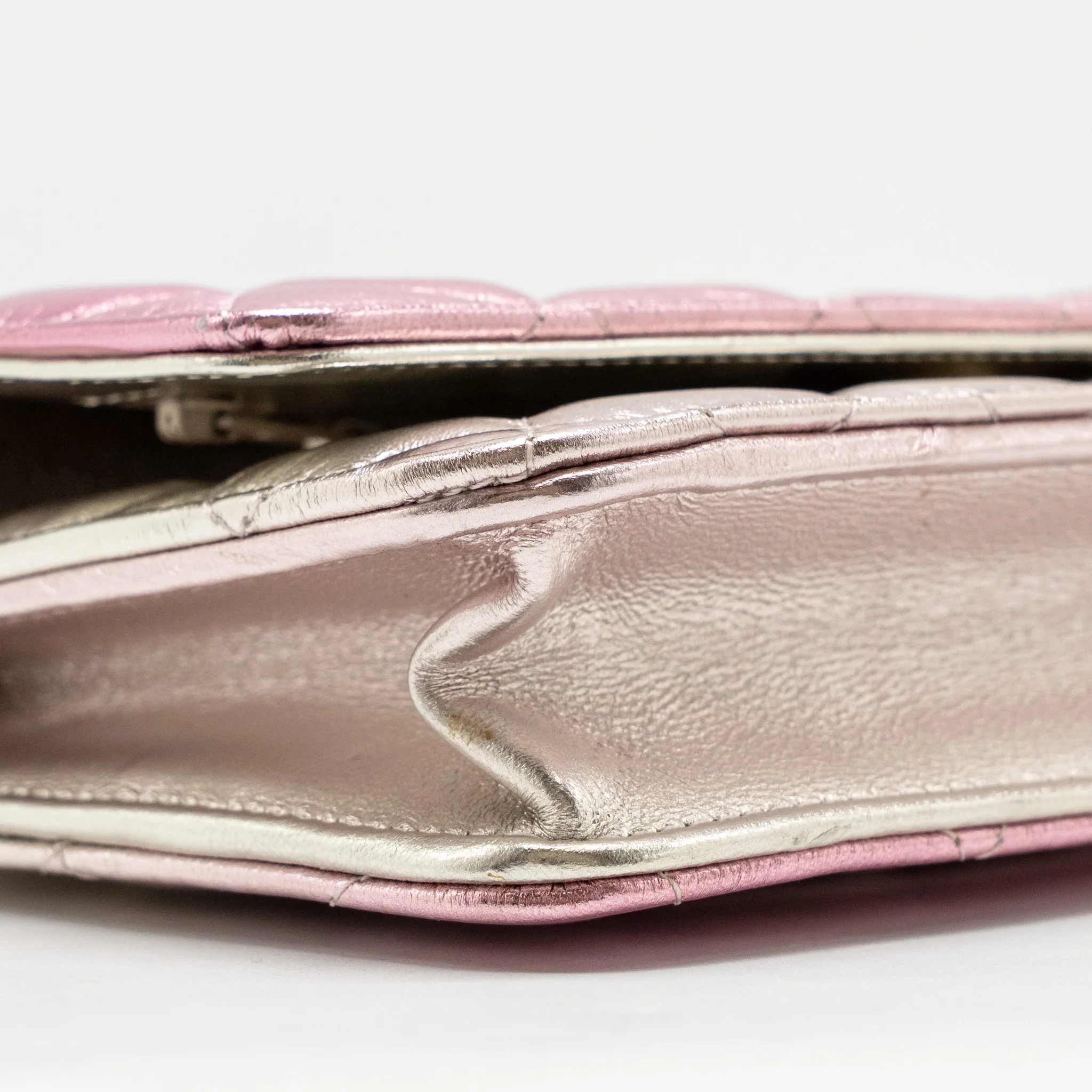 Chanel 21k Wallet On Chain Iridescent Lambskin LGHW (microchip) - Image 6