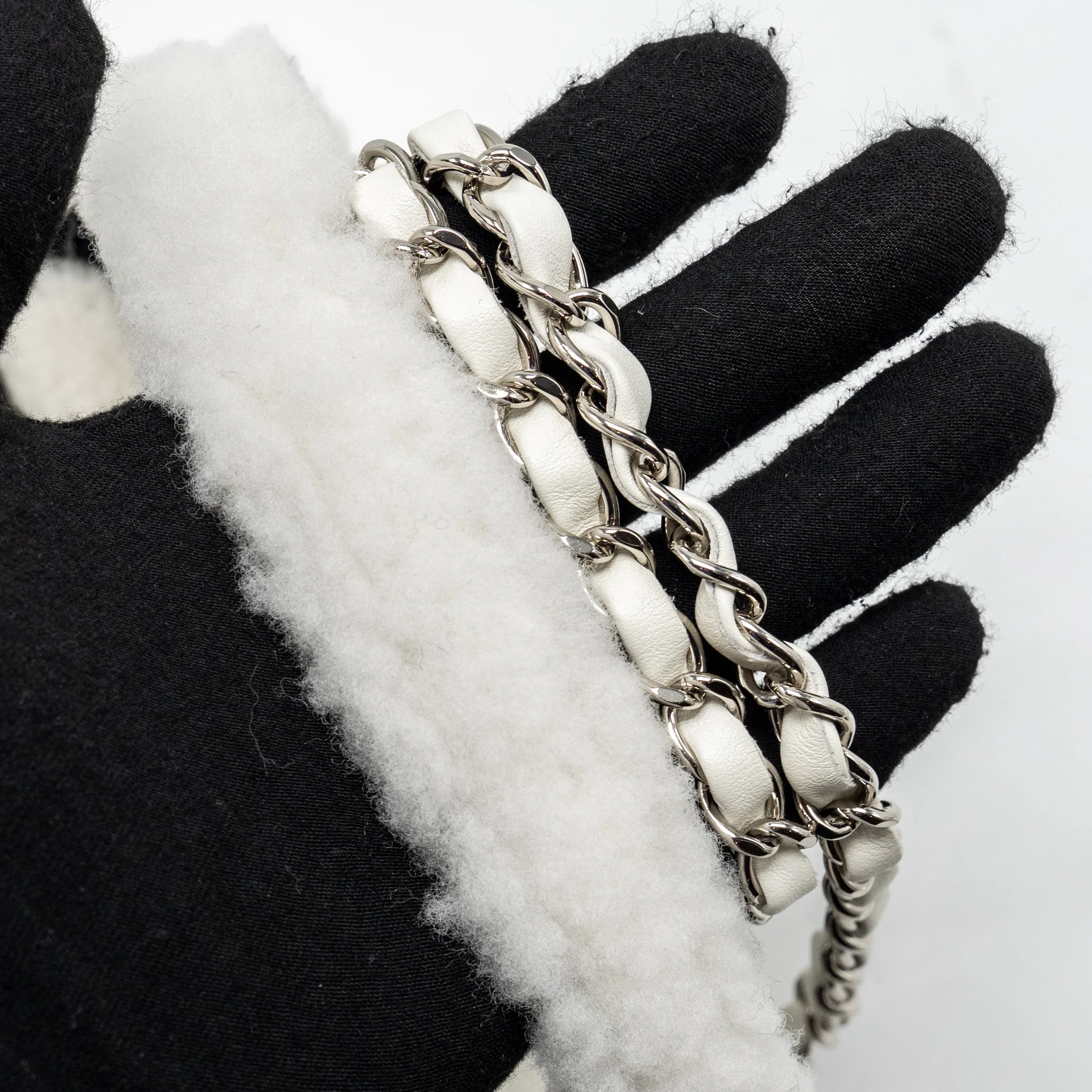 Chanel 22A Fluffy camellia flap bag shearling white SHW (microchip) - Image 20