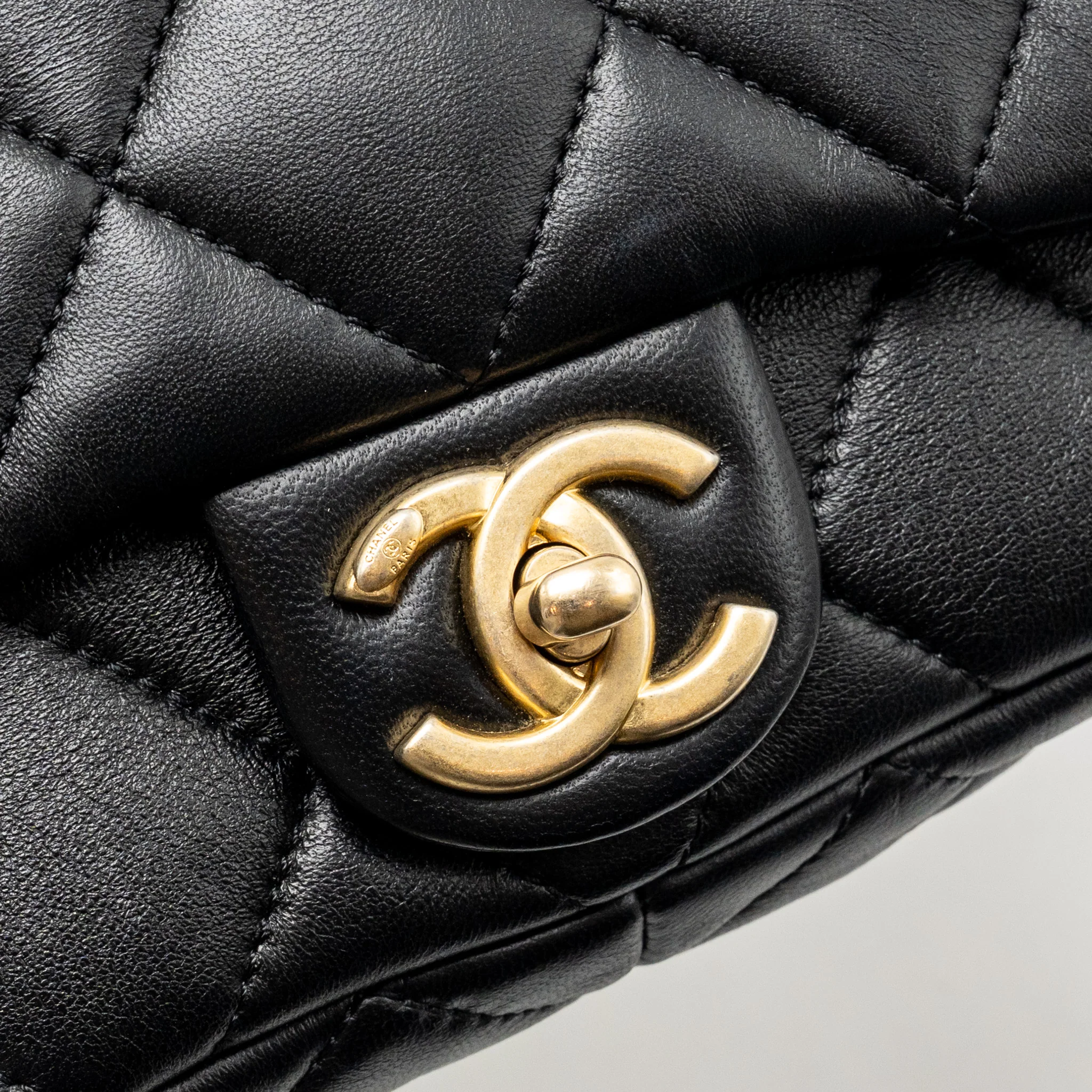 Chanel 22s Giant Chain Mini Flap Bag Lambskin Black Brushed GHW (microchip) - Image 13