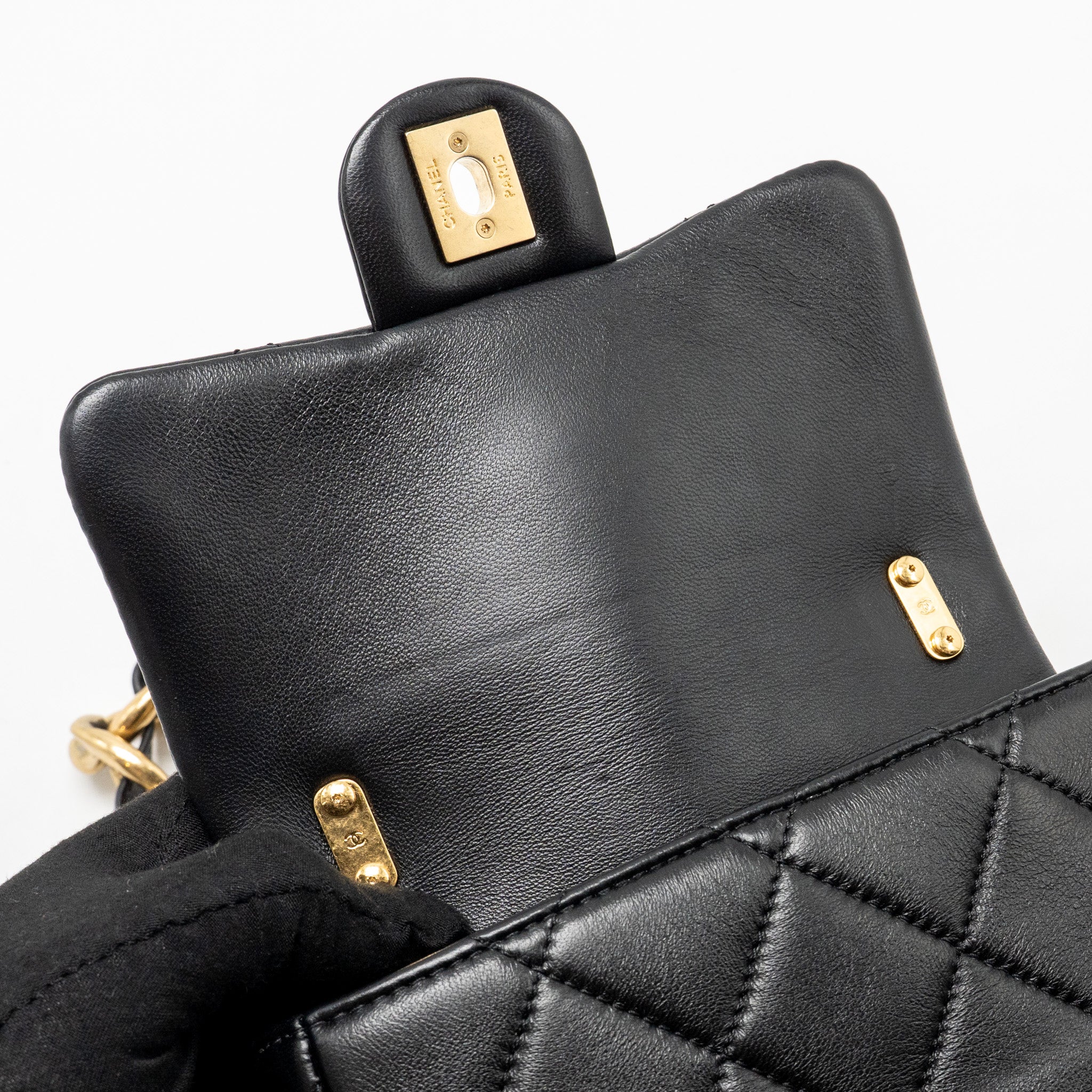 Chanel 22s Giant Chain Mini Flap Bag Lambskin Black Brushed GHW (microchip) - Image 15