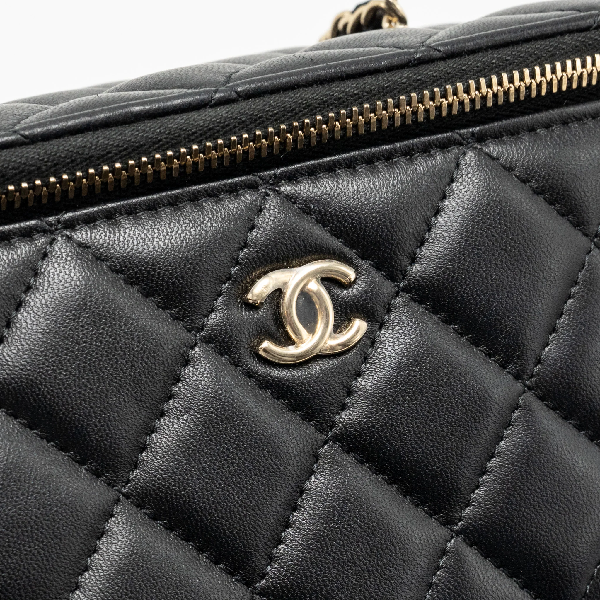 Chanel 23C Pearl Crush Long Vanity Lambskin Black LGHW (Microchip) - Image 13