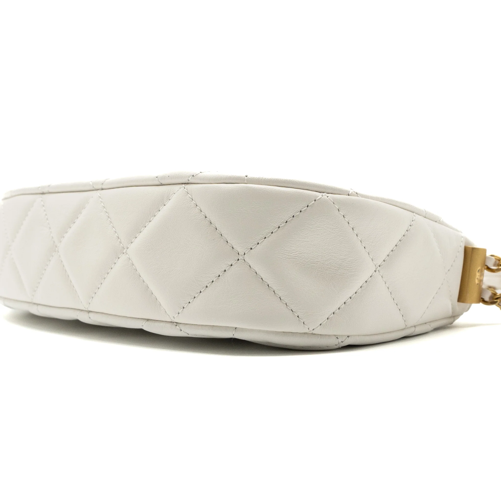 Chanel 23k Hobo Bag Calfskin White GHW (microchip) - Image 7