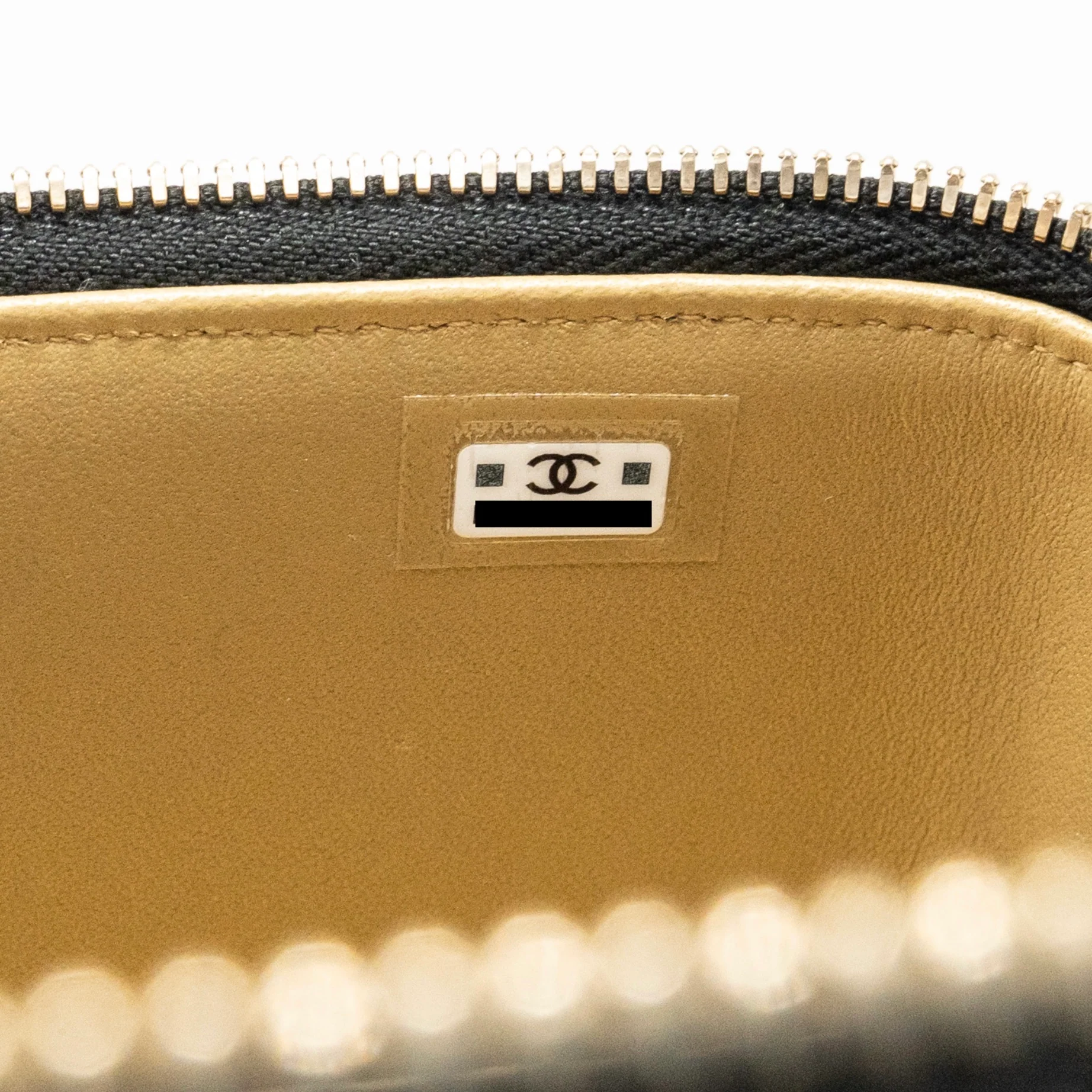 Chanel 24a Long Vanity Case With CC Logo Adjustable Chain Lambskin Black GHW(microchip) - Image 16