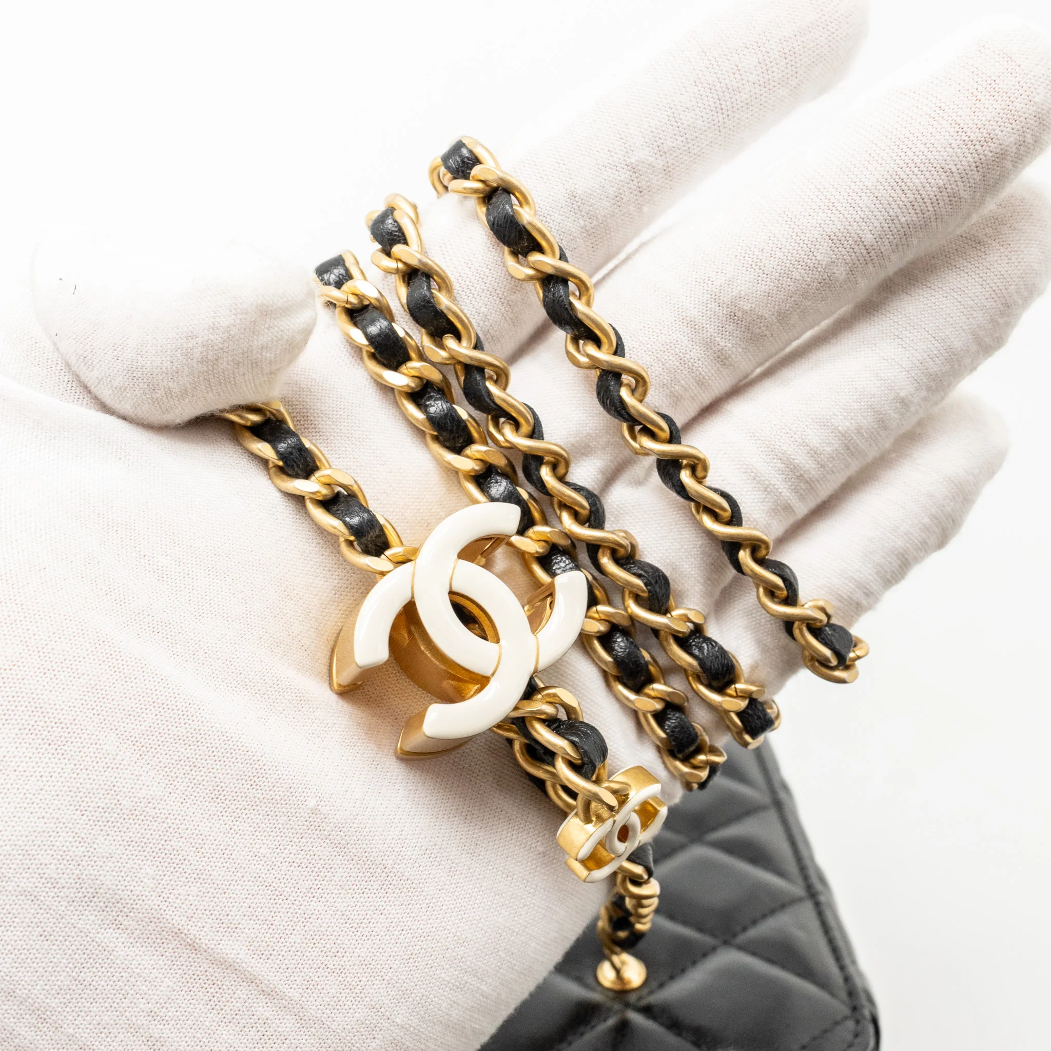 Chanel 24a Long Vanity Case With CC Logo Adjustable Chain Lambskin Black GHW(microchip) - Image 17