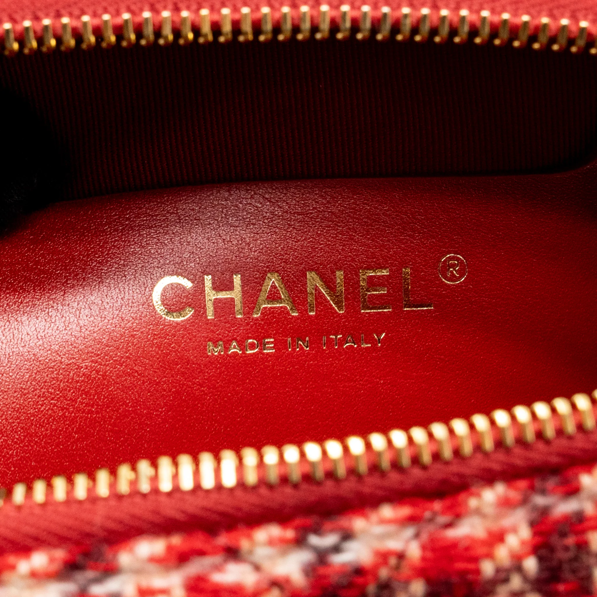 Chanel 24n Grand Sac Hobo Bag Houndstooth Tweed Red GHW (microchip) - Image 15