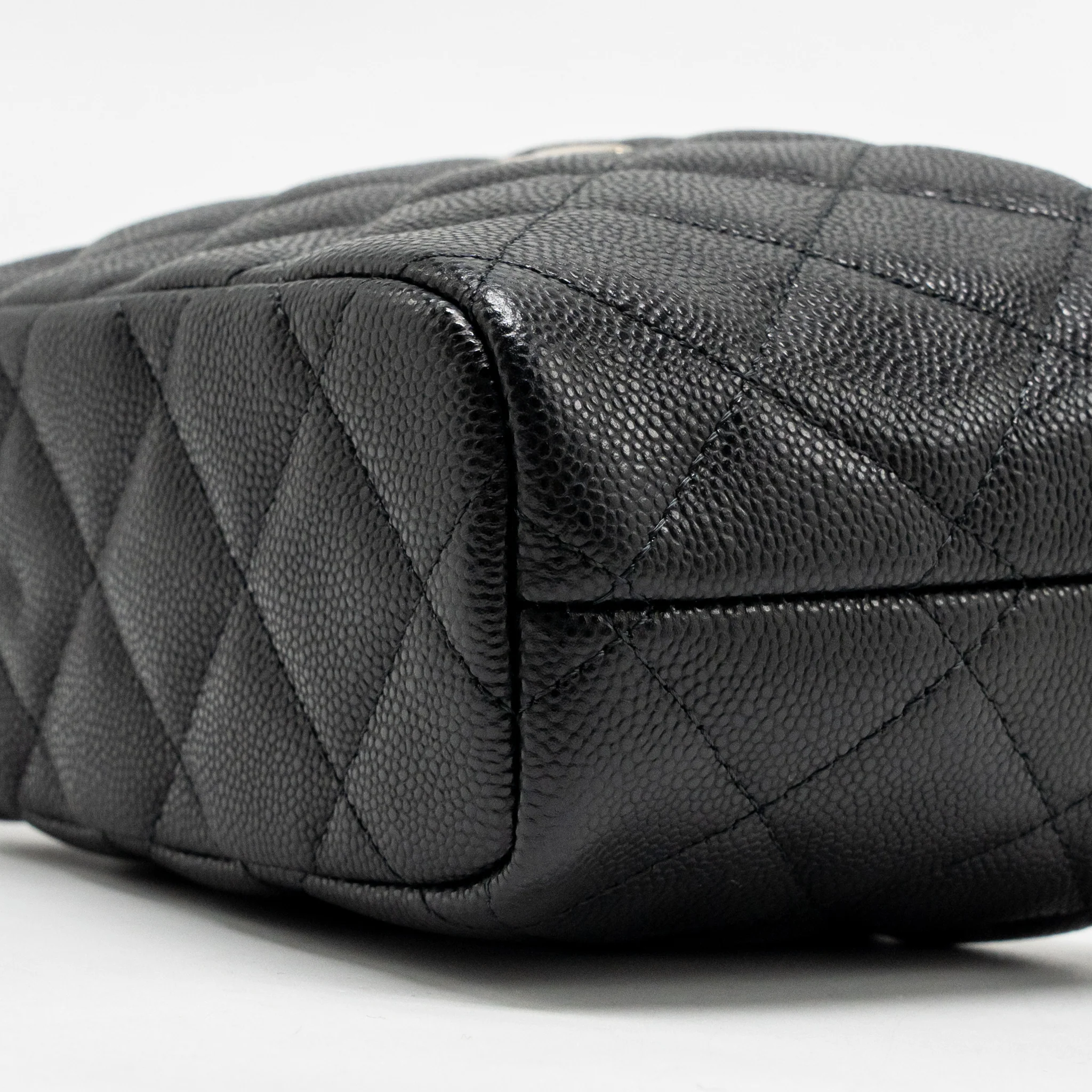 CHANEL 25C QUILTED HOBO BAG CAVIAR BLACK LGHW (MICROCHIP) - Image 8