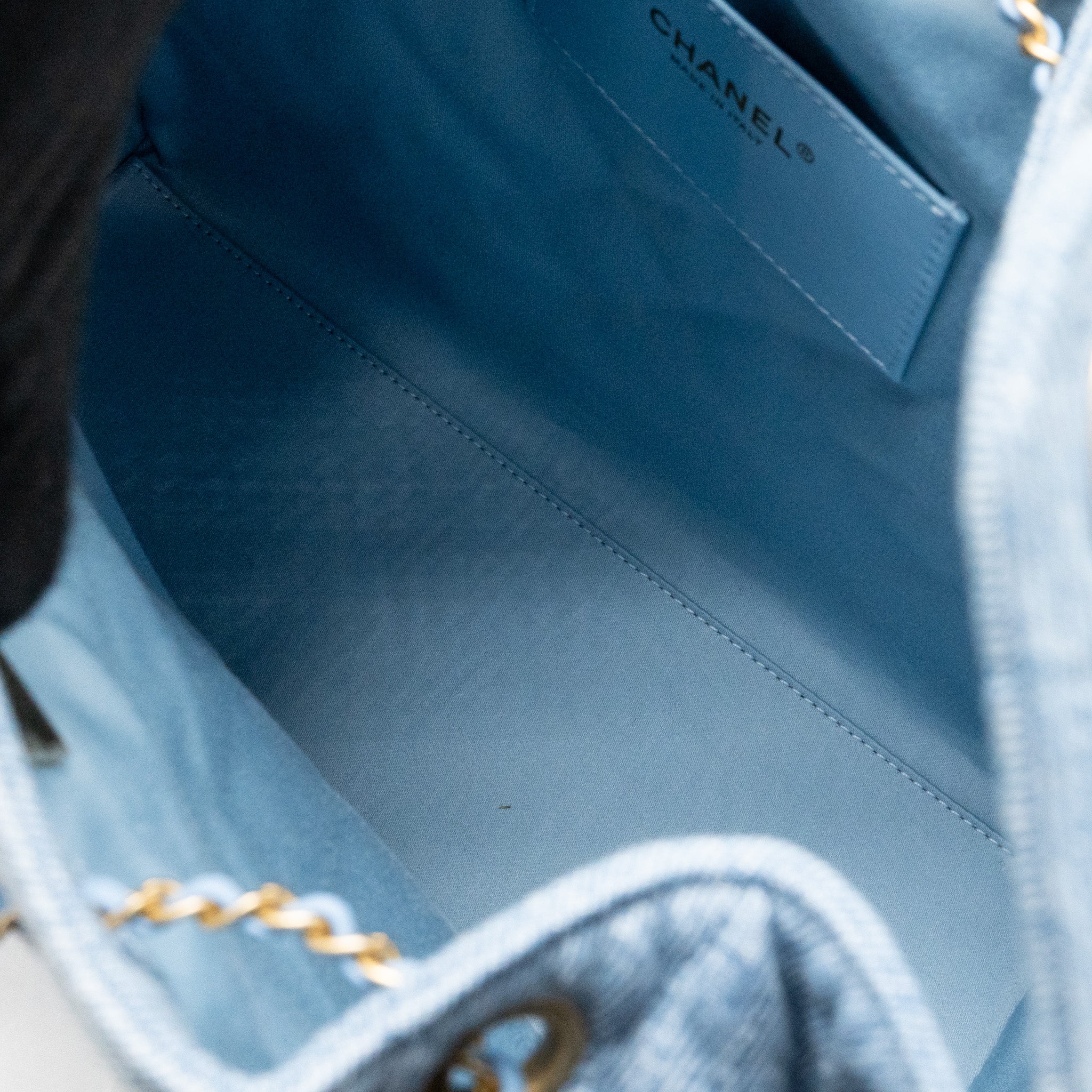 Chanel 25 Medium Handbag Washed Denim Blue GHW (Microchip) - Image 14