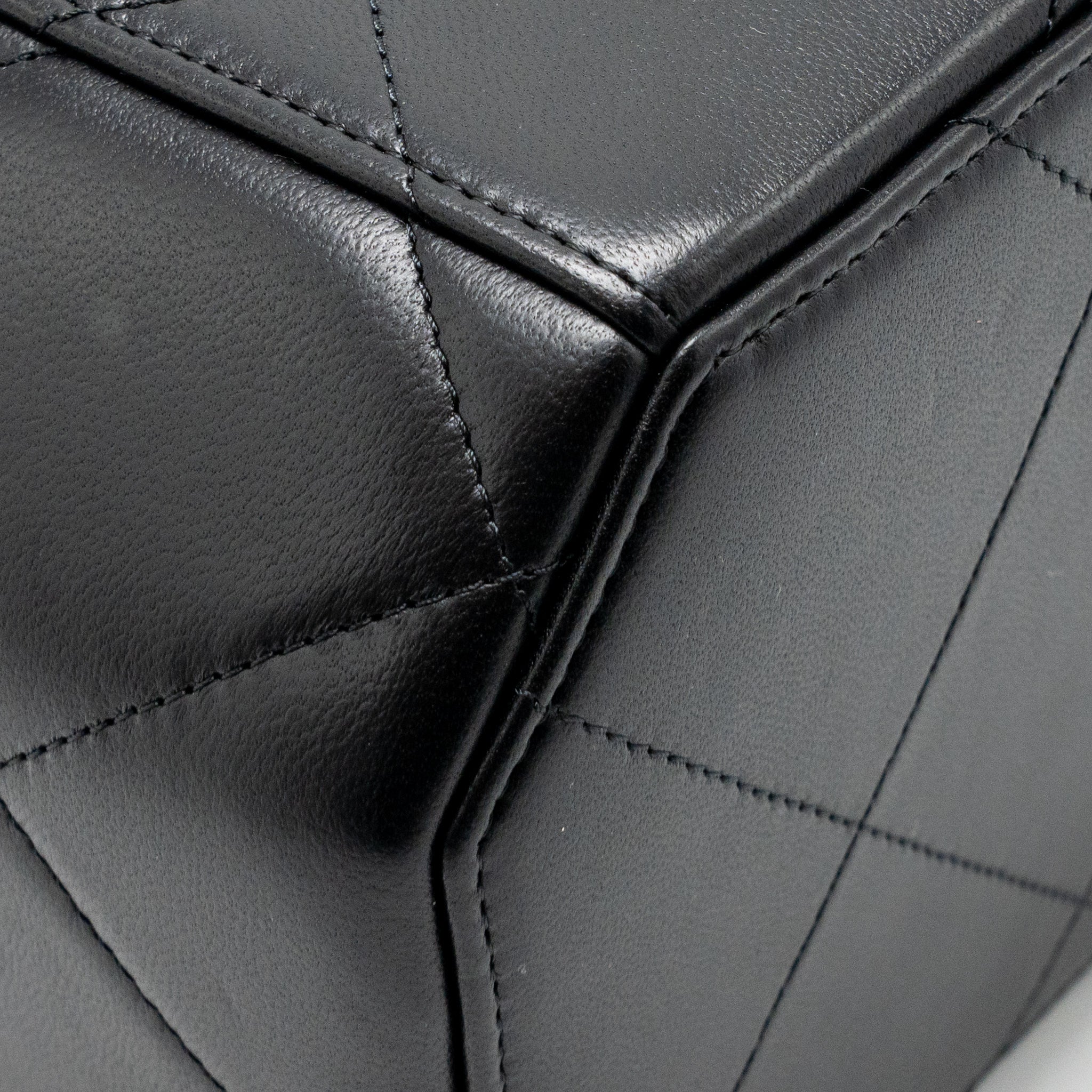 Chanel Top Handle Vendome Small Vanity Case Lambskin Black LGHW (Microchip) - Image 11