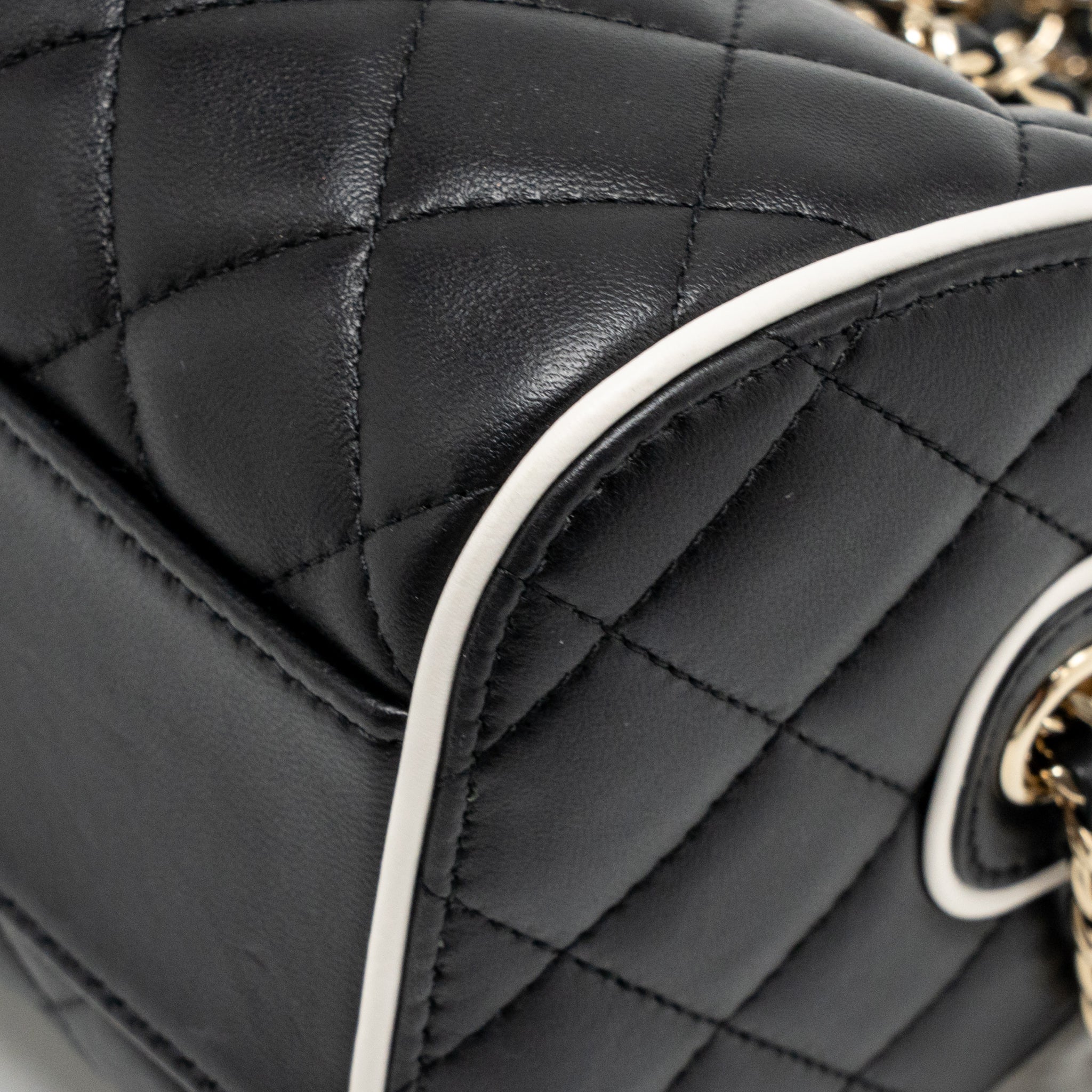 Chanel 25P Quilted Bowling Bag Lambskin Black/White LGHW (Microchip) - Image 8