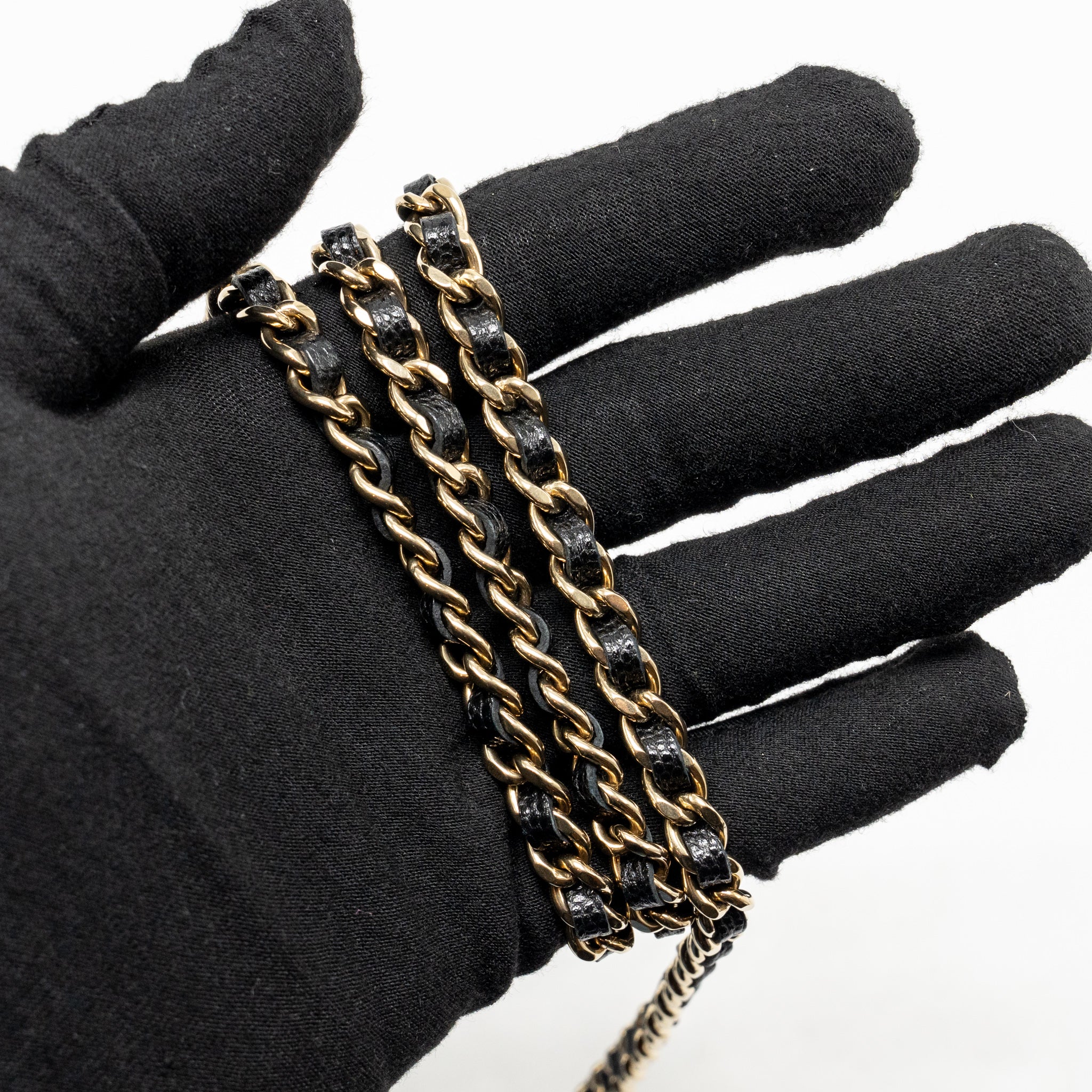 Chanel Quilted CC Clutch on Chain Caviar Black LGHW (Microchip) - Image 19