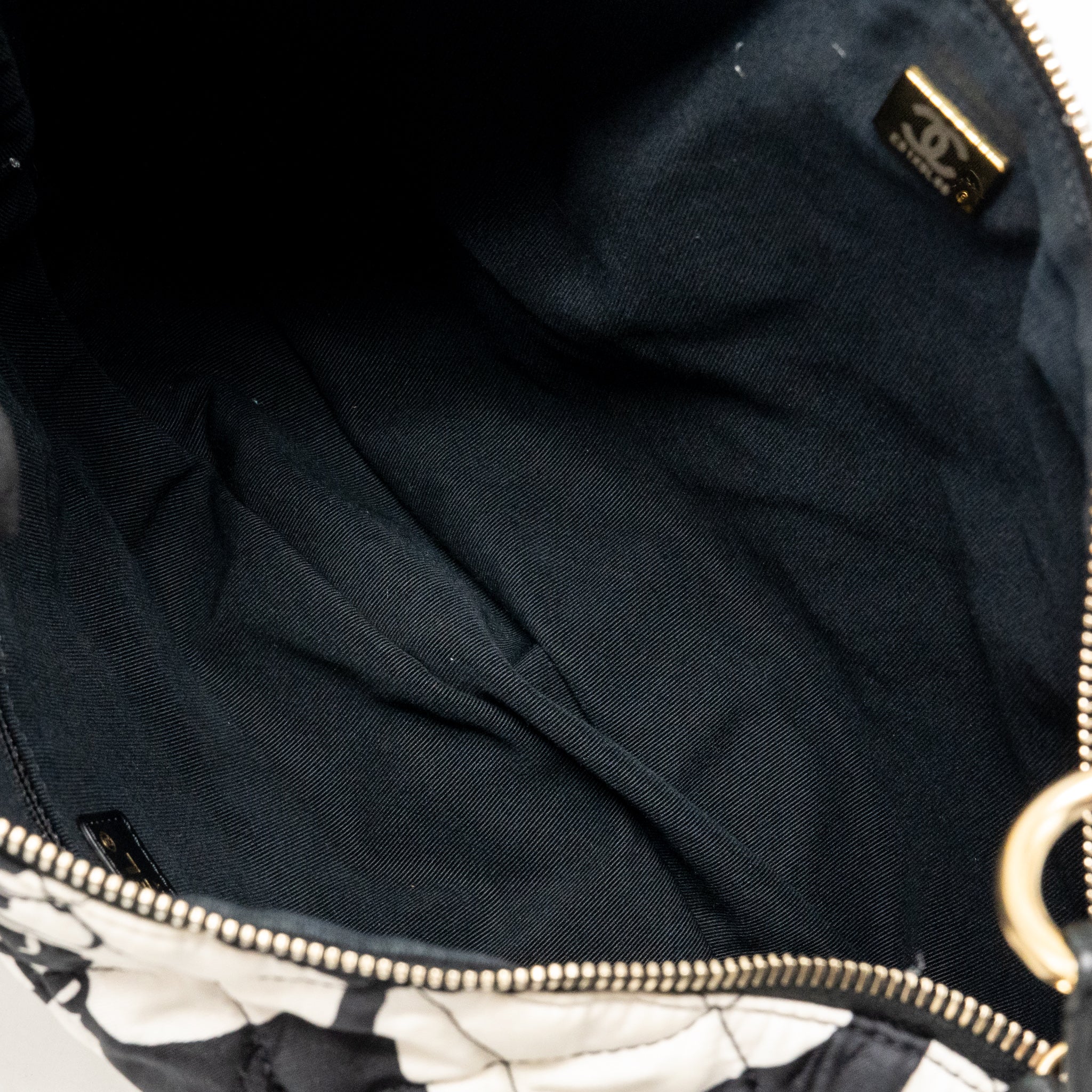 Chanel Dear Coco Hobo Bag Printed Fabric/Leather White/Black GHW (Microchip) - Image 15