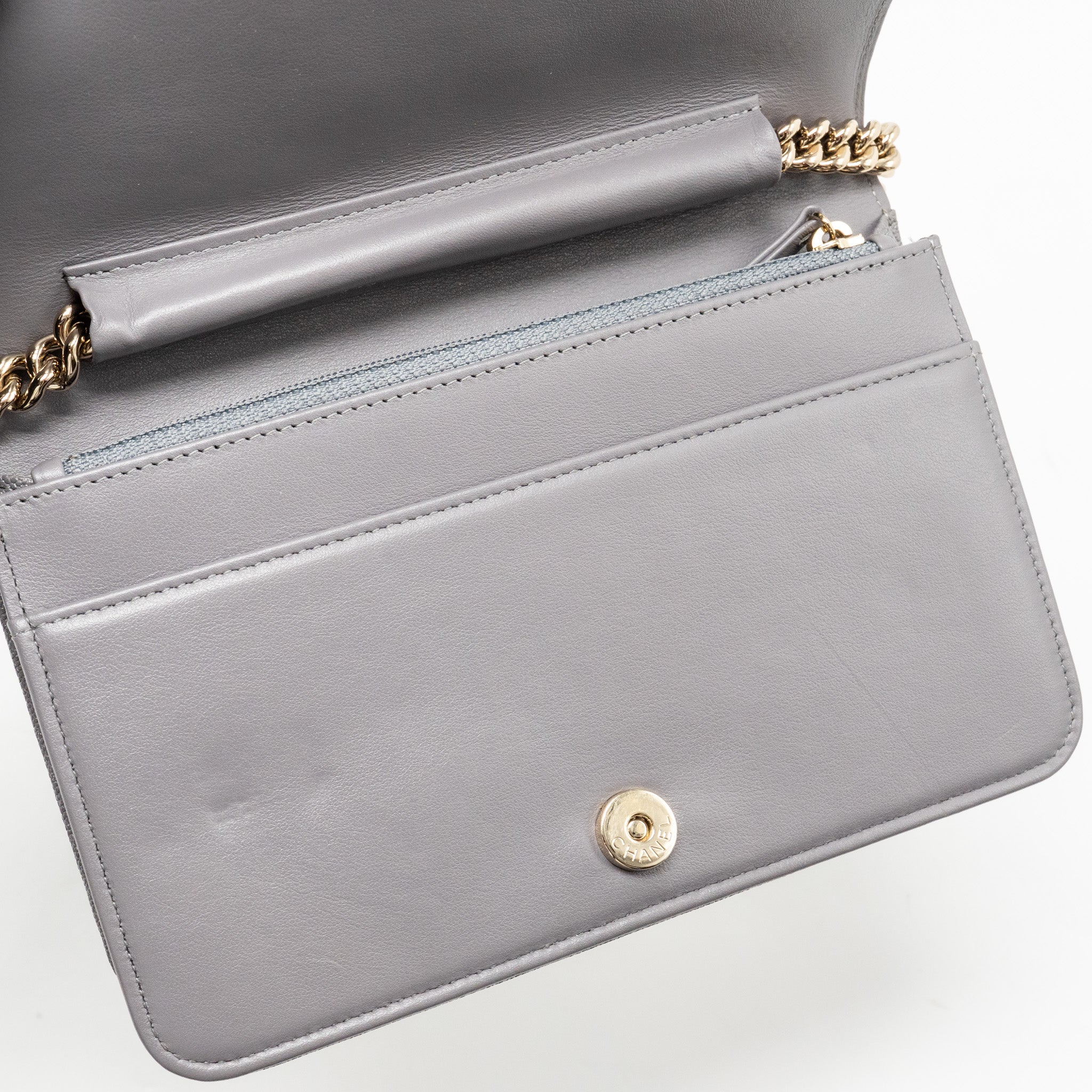 Chanel Boy Wallet on Chain Caviar Grey LGHW - Image 13