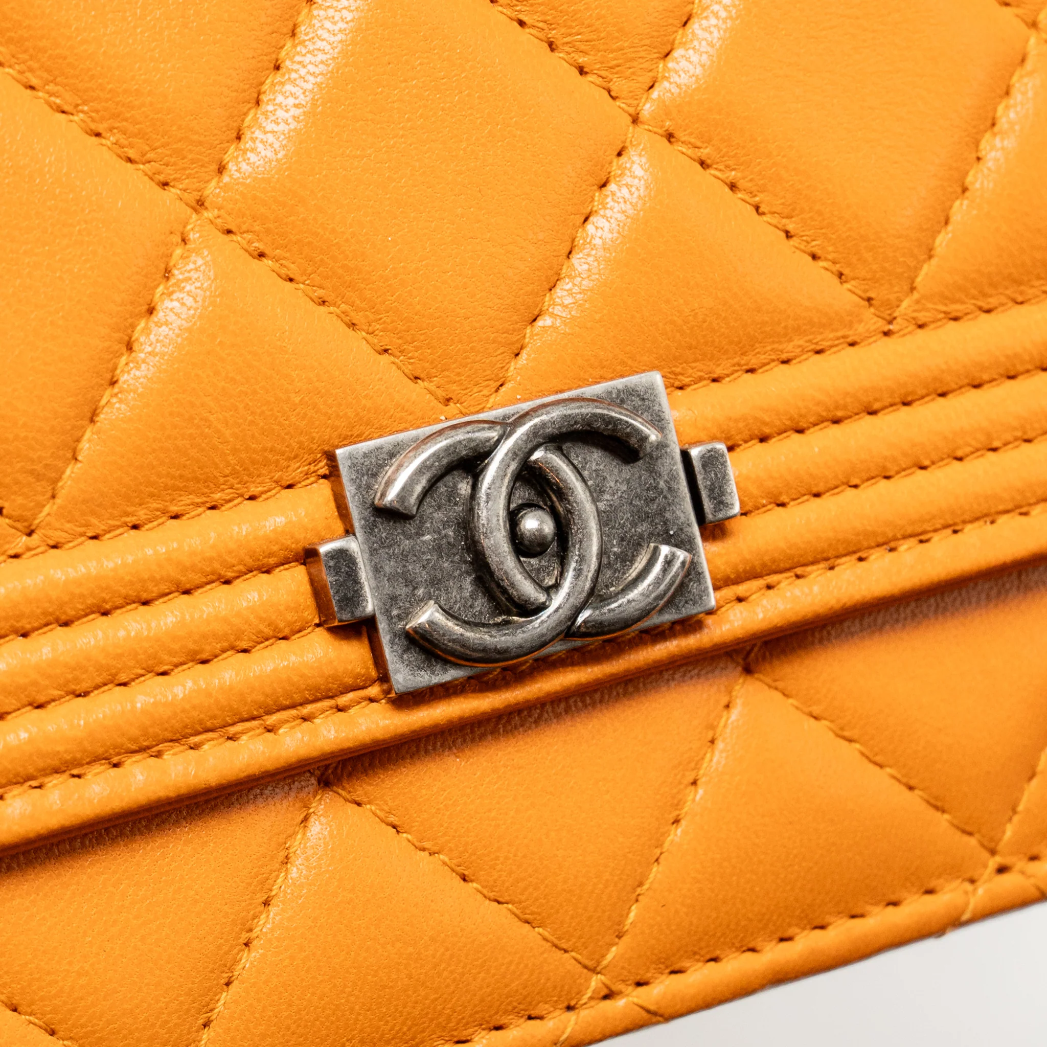 Chanel boy wallet on chain lambskin orange ruthenium silver hardware - Image 14