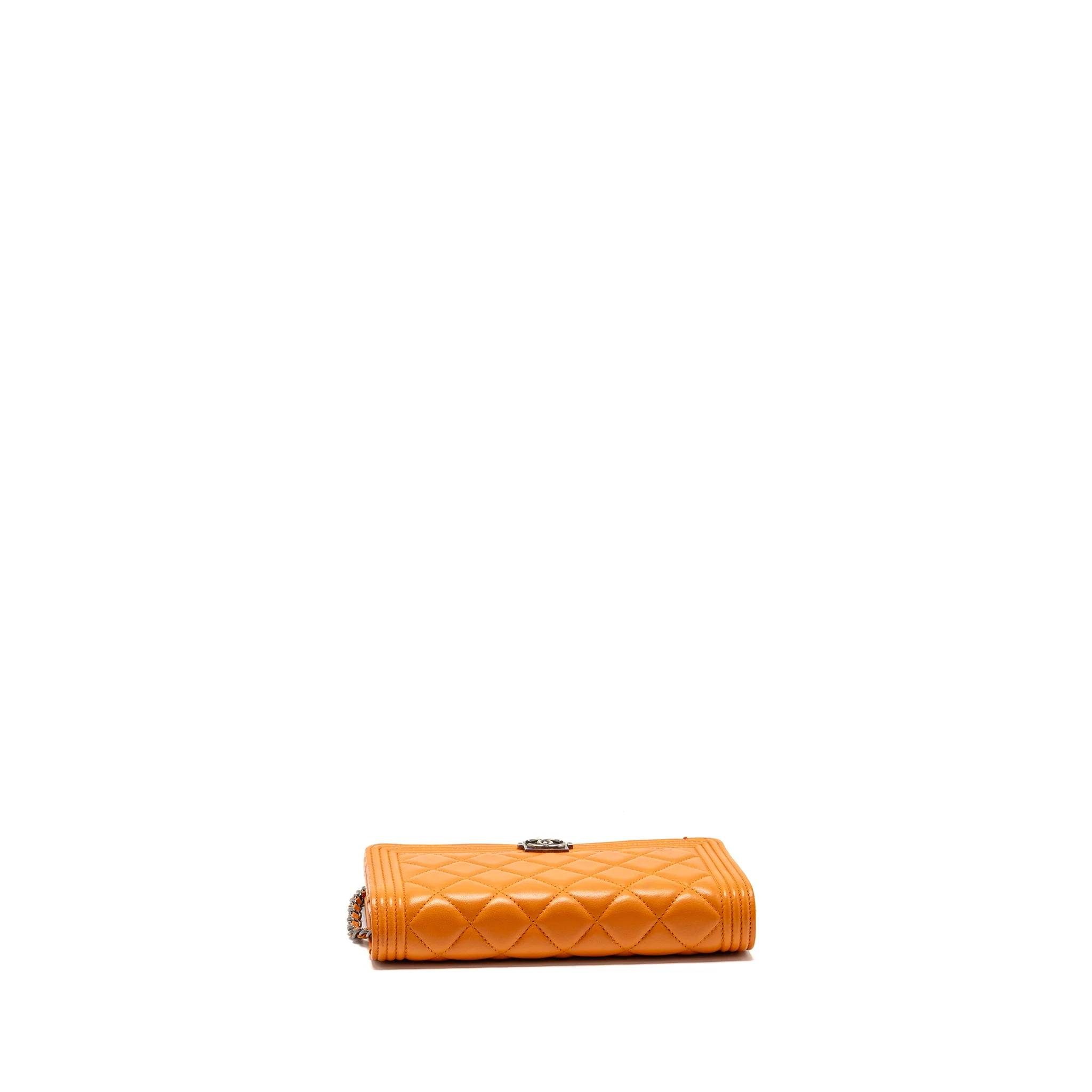Chanel boy wallet on chain lambskin orange ruthenium silver hardware - Image 5