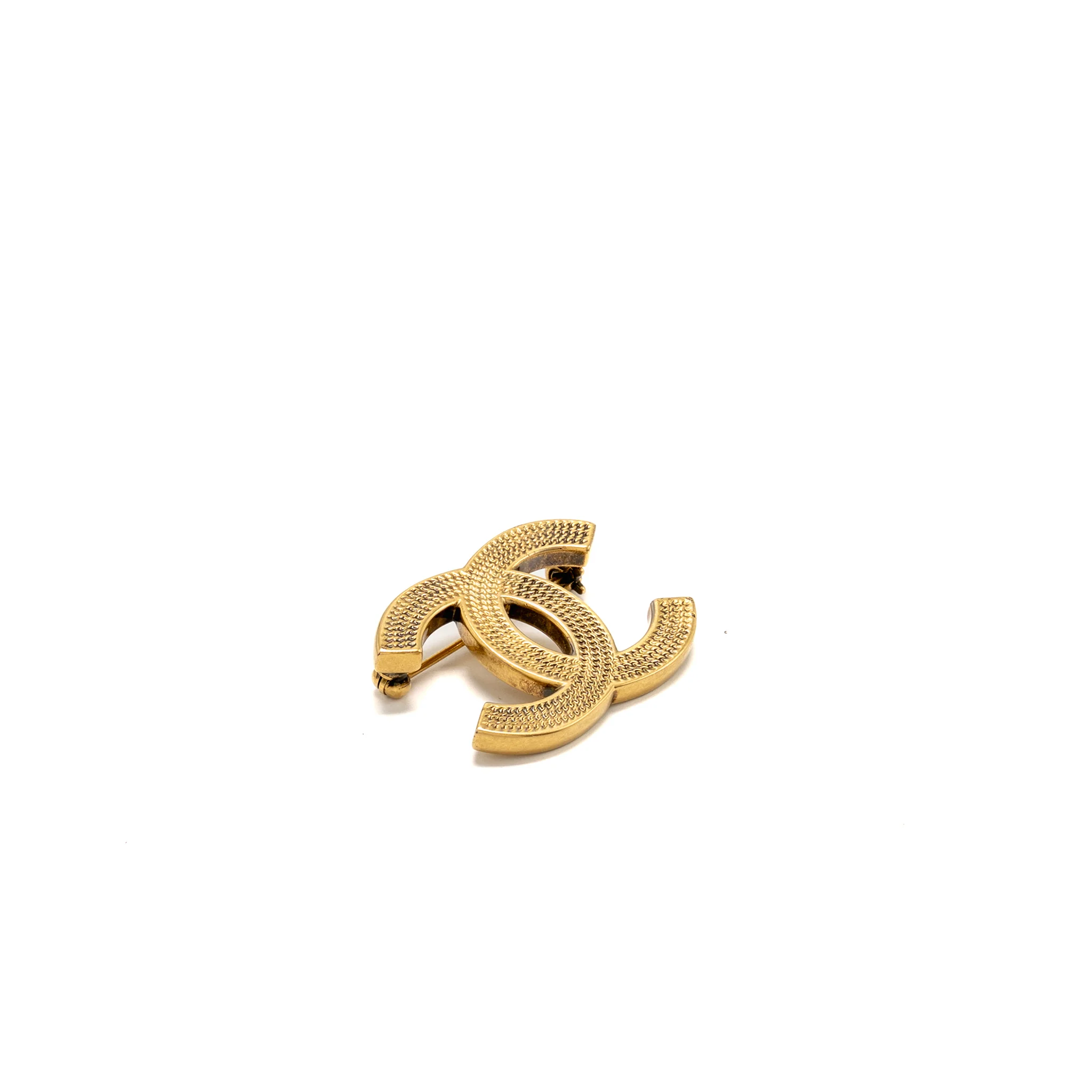 Chanel CC Brooch Gold Tone - Image 3