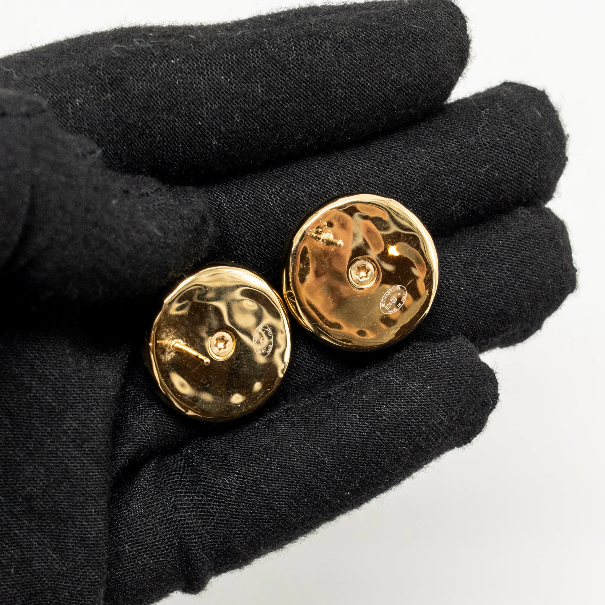Chanel CC Round Stud Earrings Pearl Gold Tone - Image 4
