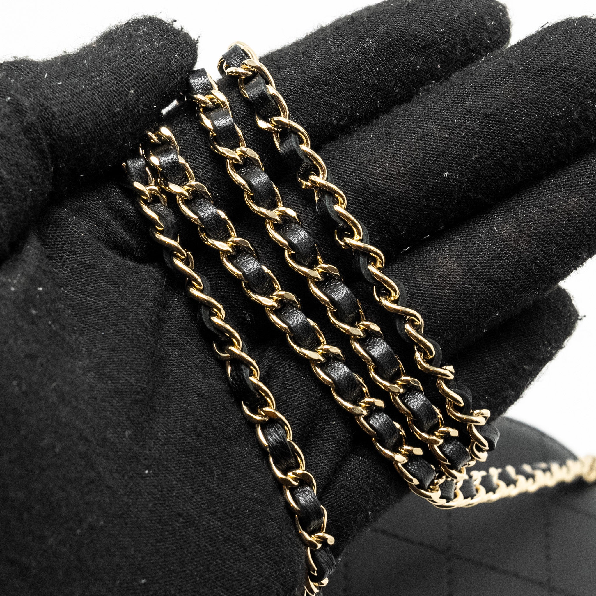Chanel CC Round Vanity Case with Chain Lambskin Black LGHW - Image 10