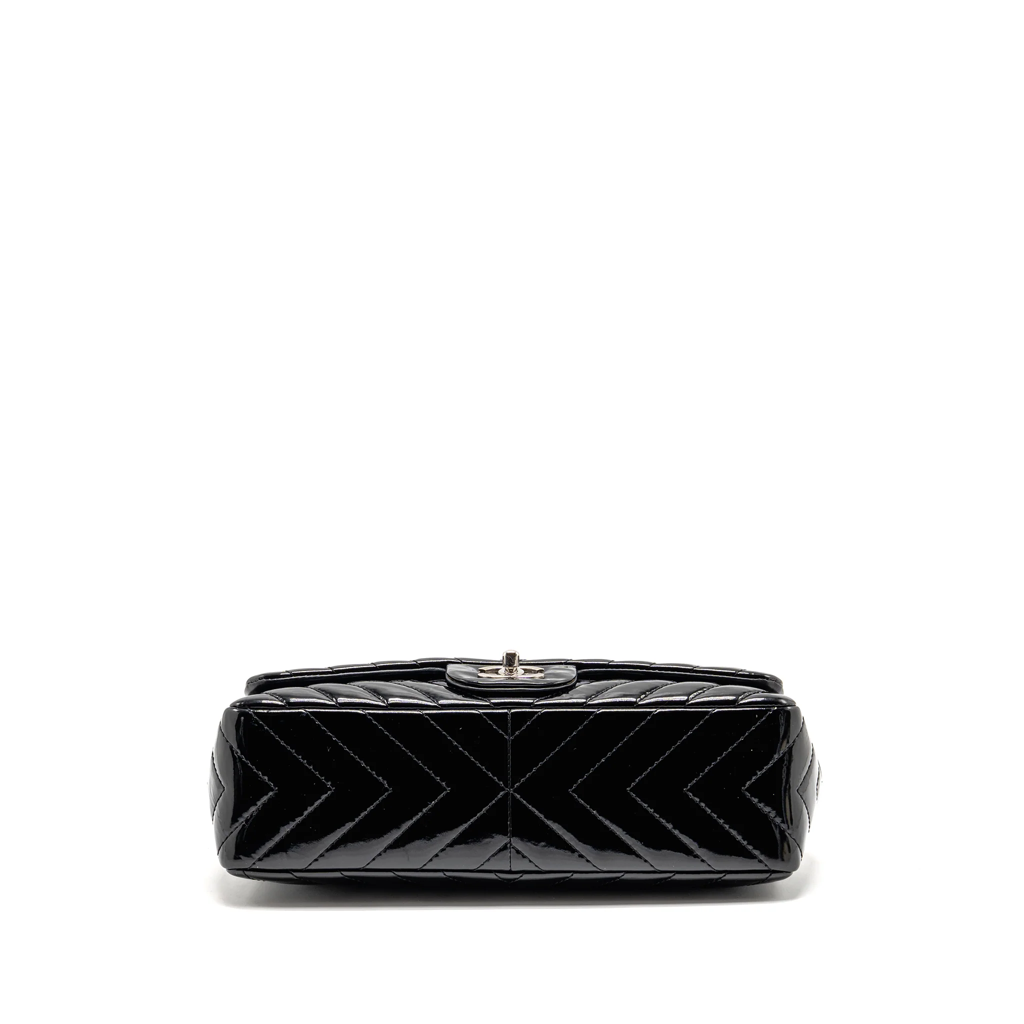 Chanel chevron jumbo single flap bag patent black SHW - Image 6