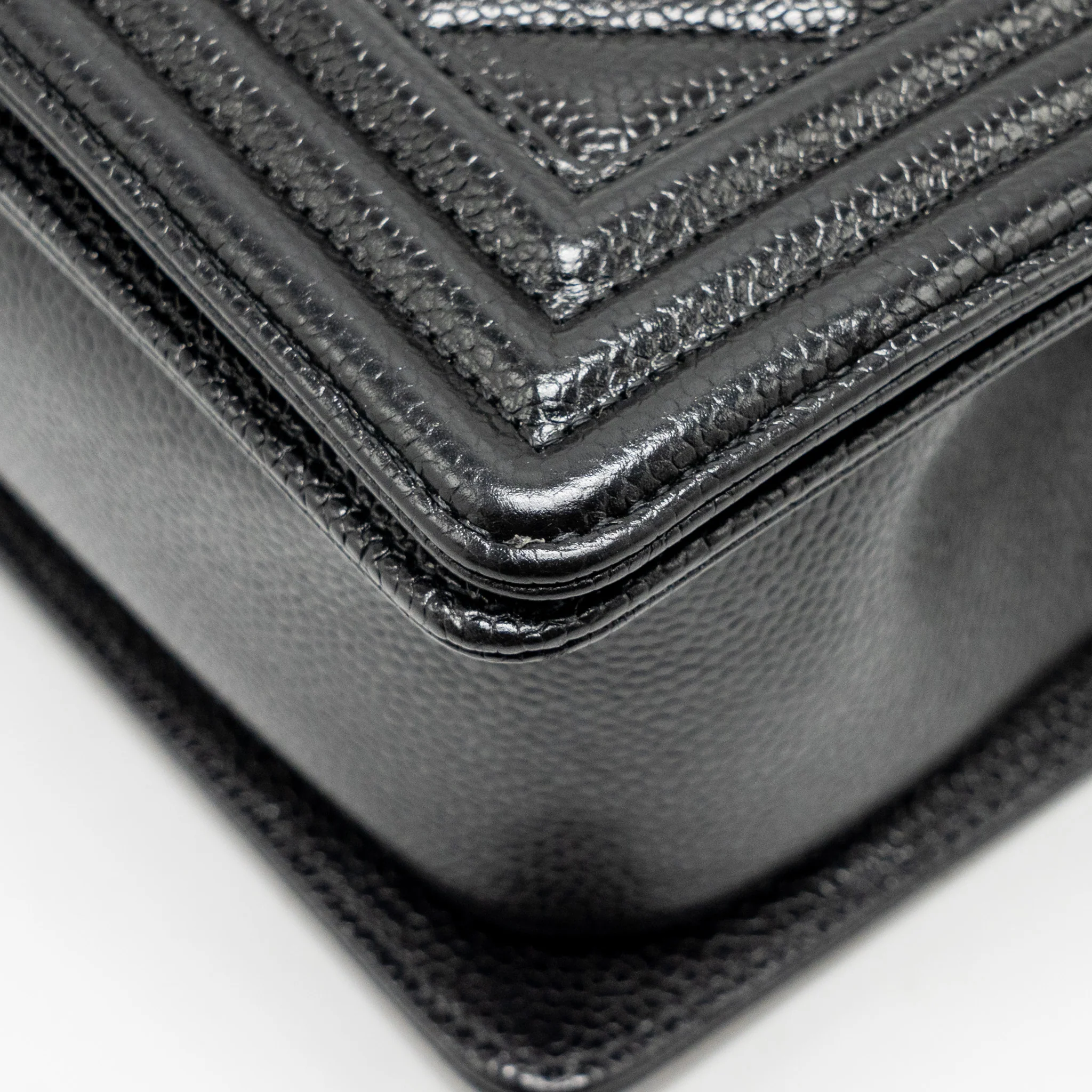 Chanel Chevron Medium Boy Bag caviar black SHW - Image 7