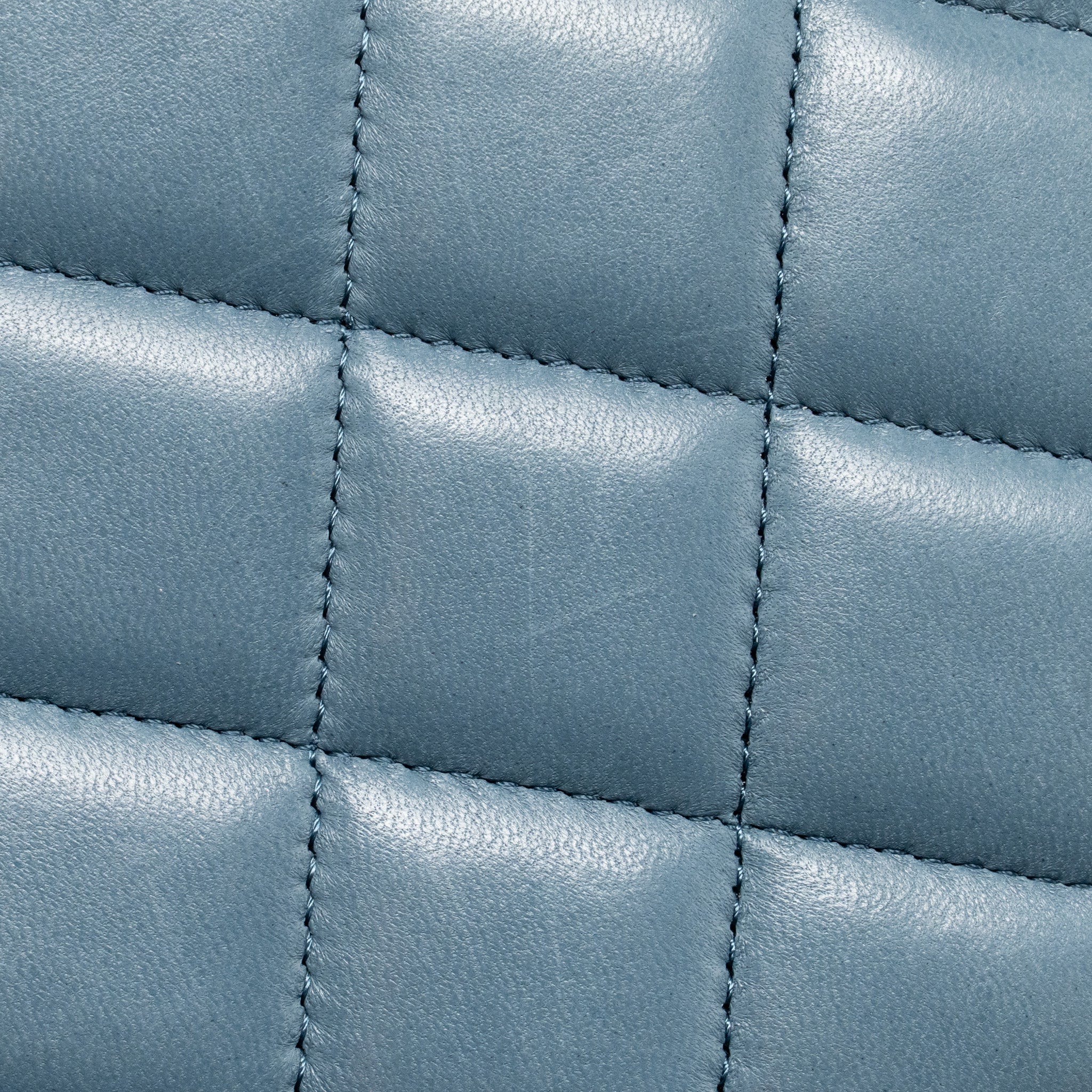 Chanel Classic maxi double flap bag lambskin blue SHW - Image 13