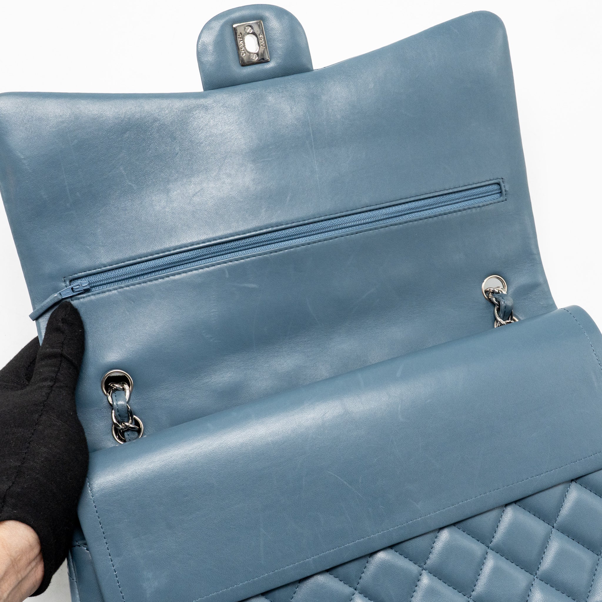 Chanel Classic maxi double flap bag lambskin blue SHW - Image 15