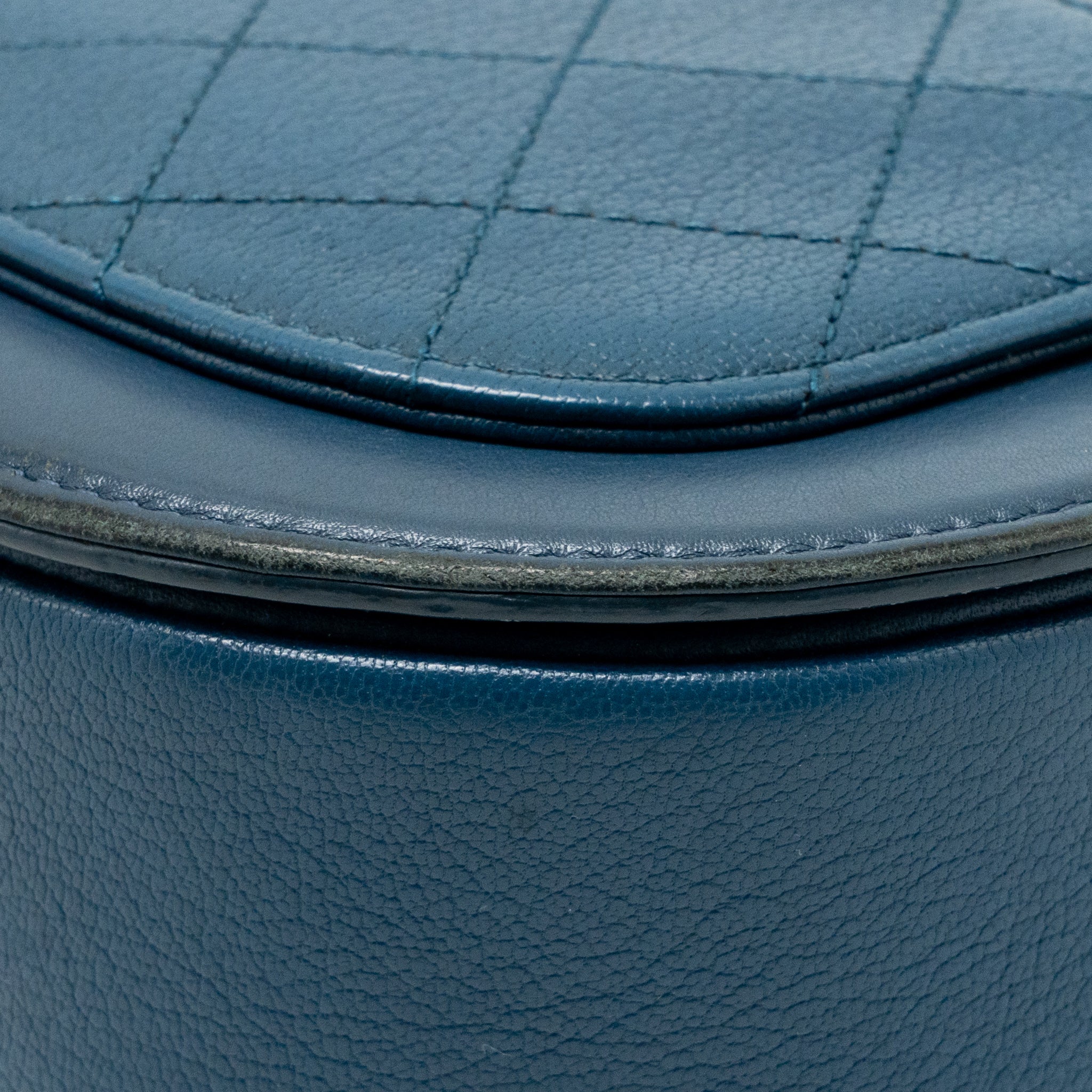 Chanel coco curve flap bag leather blue GHW - Image 11