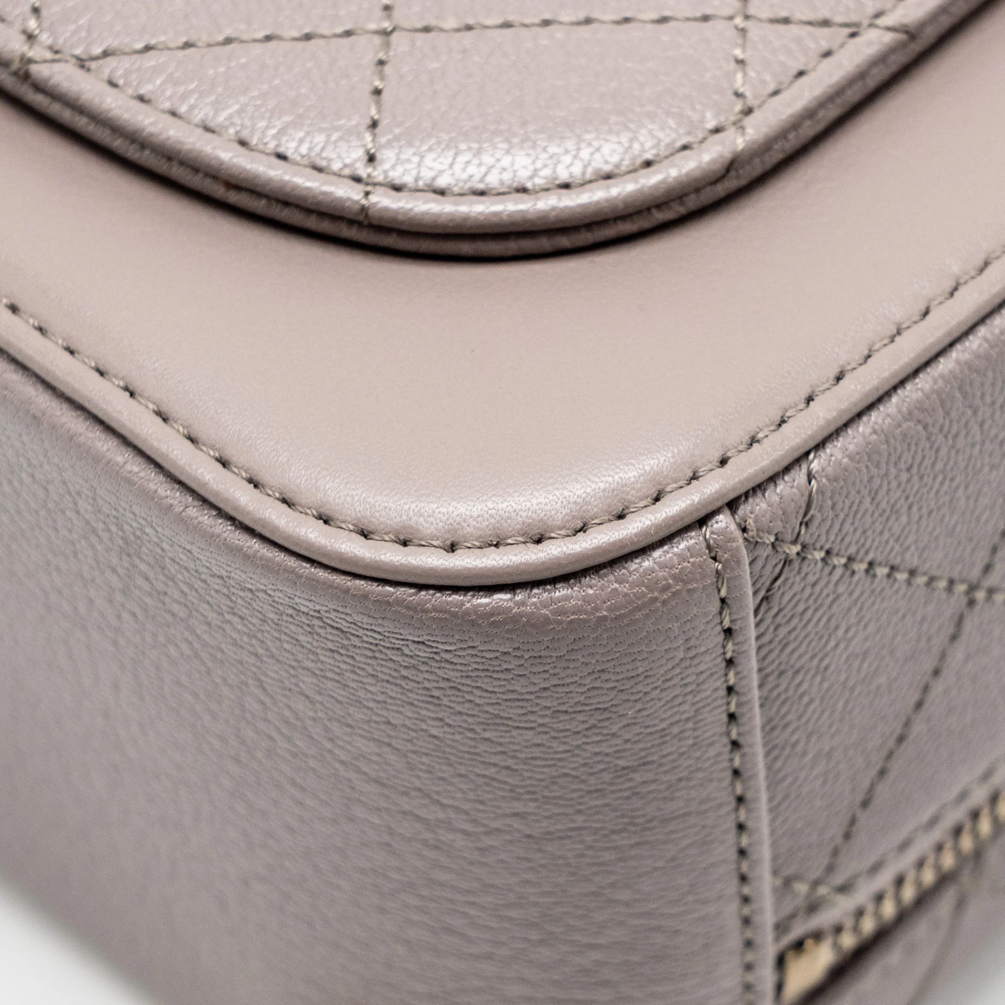 Chanel Coco Curve Vanity Bag with Top Handle Calfskin Grey GHW - Image 10