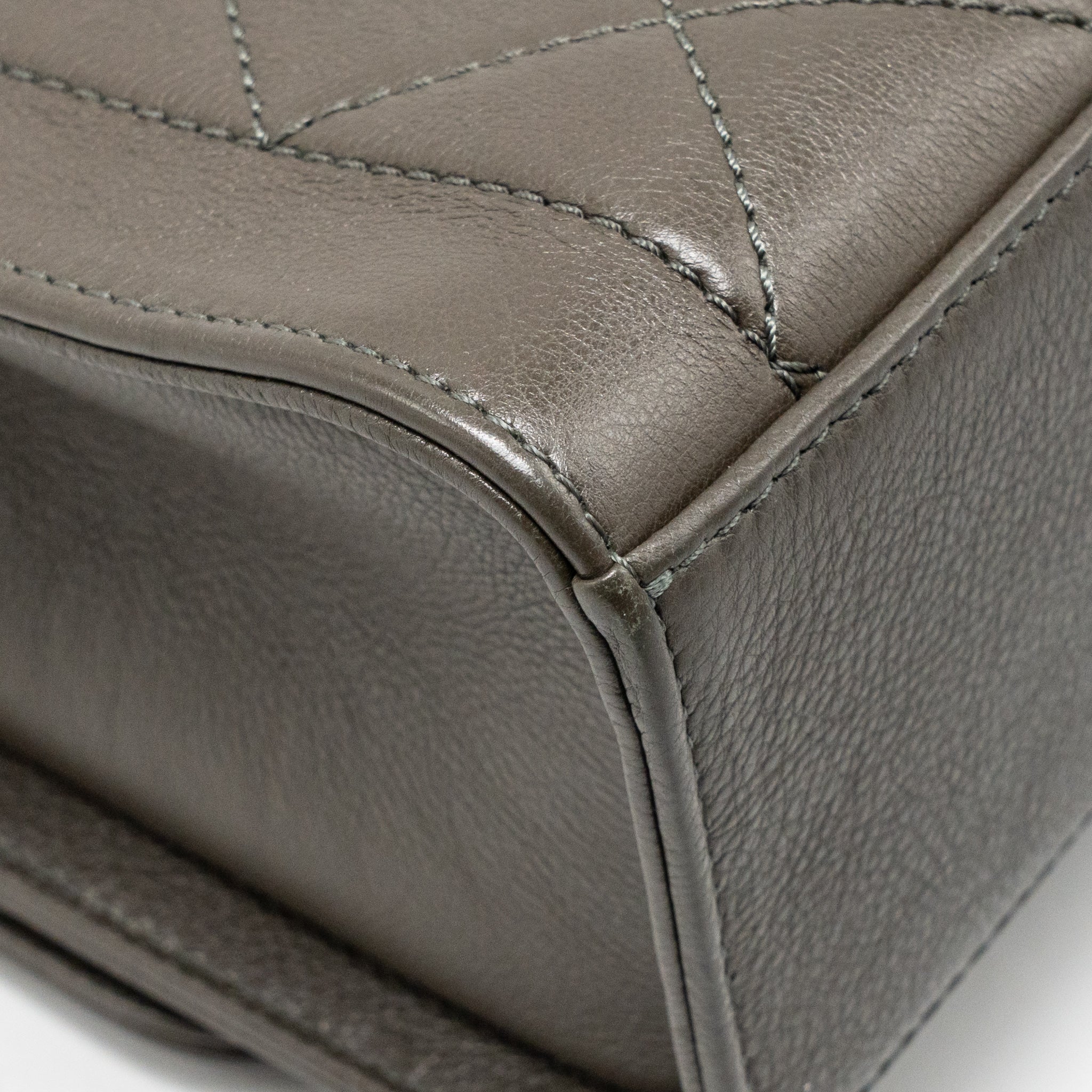 Chanel Top Handle Label Click Flap Bag Grained Calfskin Khaki LGHW - Image 11