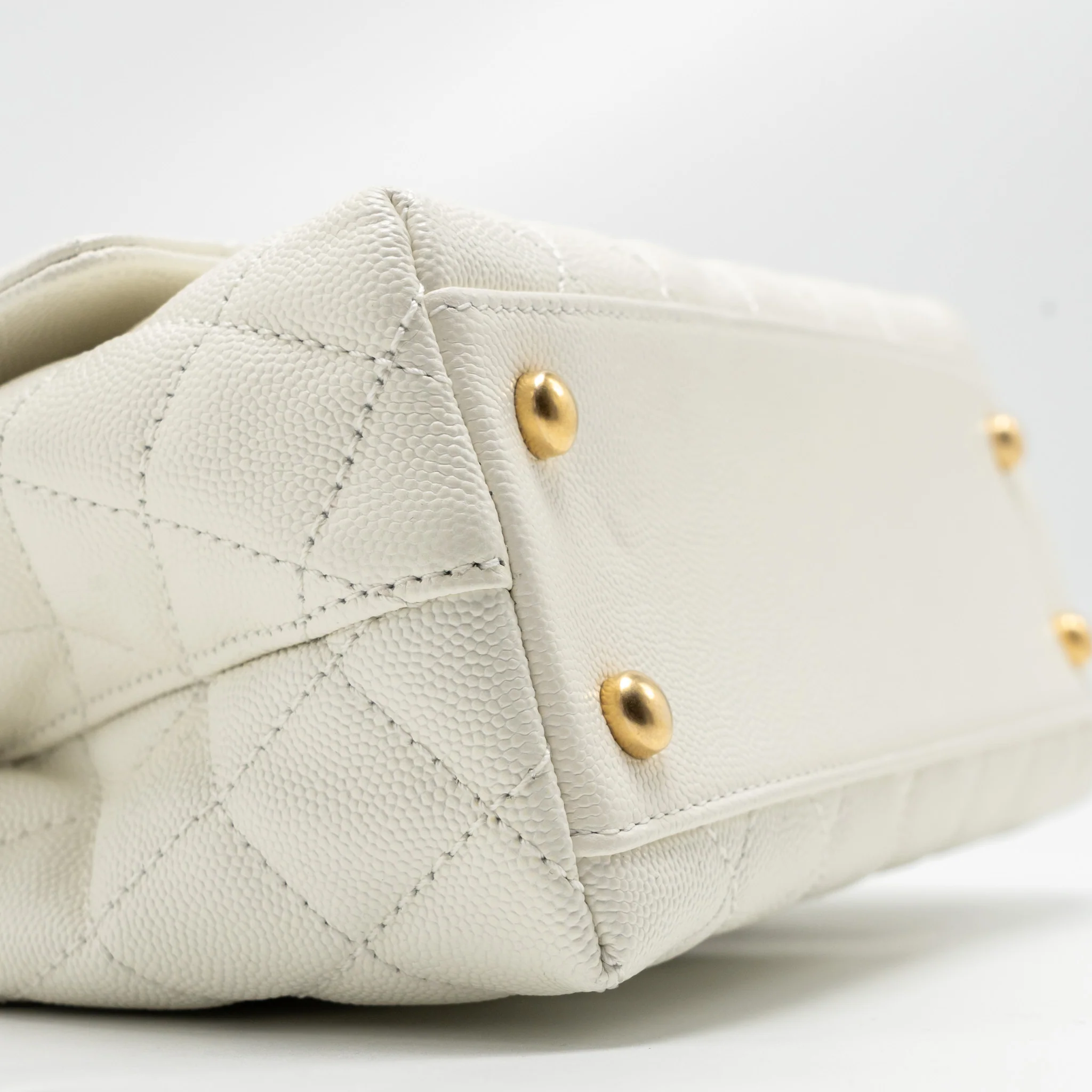 Chanel Detailed Top Handle Small Coco Handle Caviar White GHW (Microchip) - Image 6