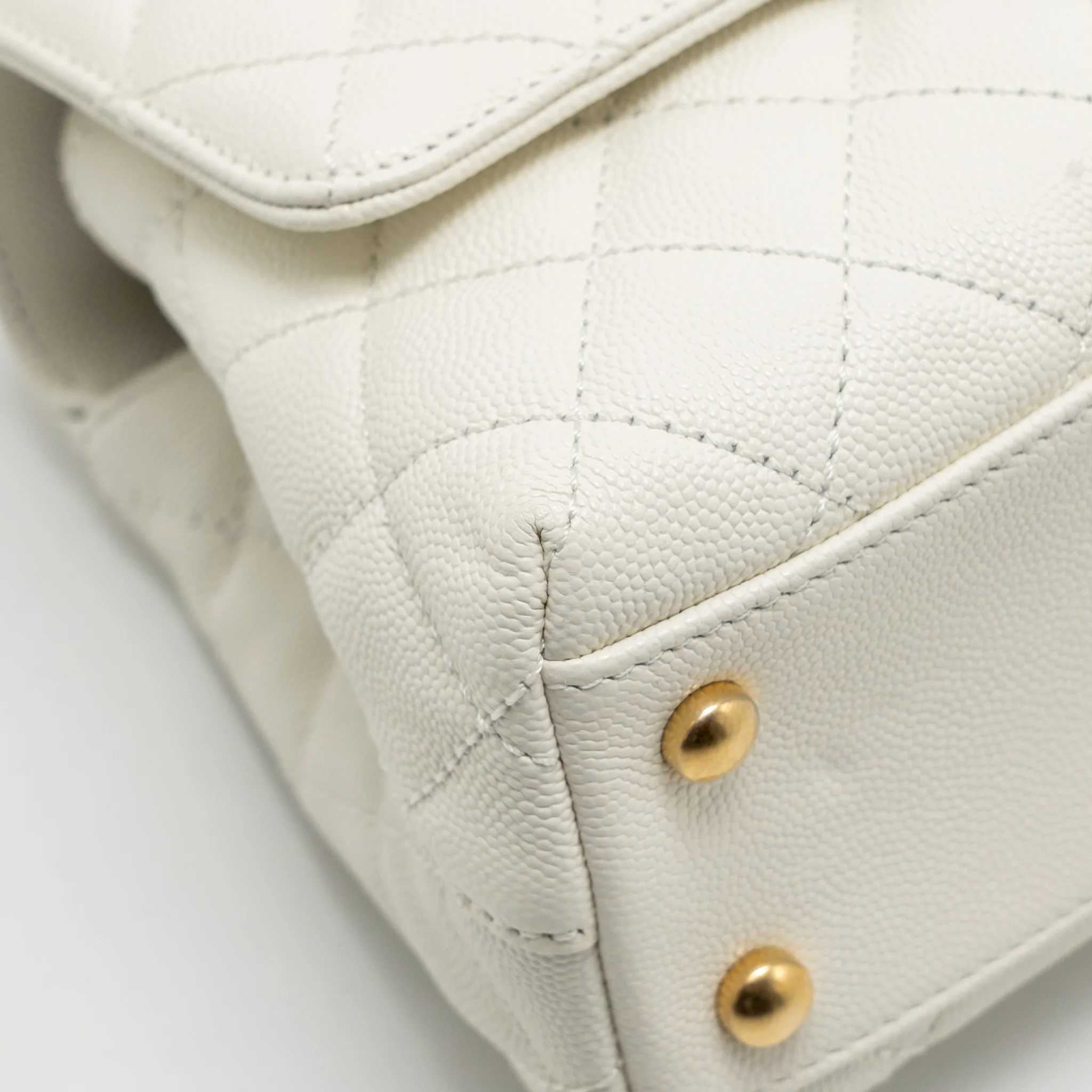 Chanel Detailed Top Handle Small Coco Handle Caviar White GHW (Microchip) - Image 8