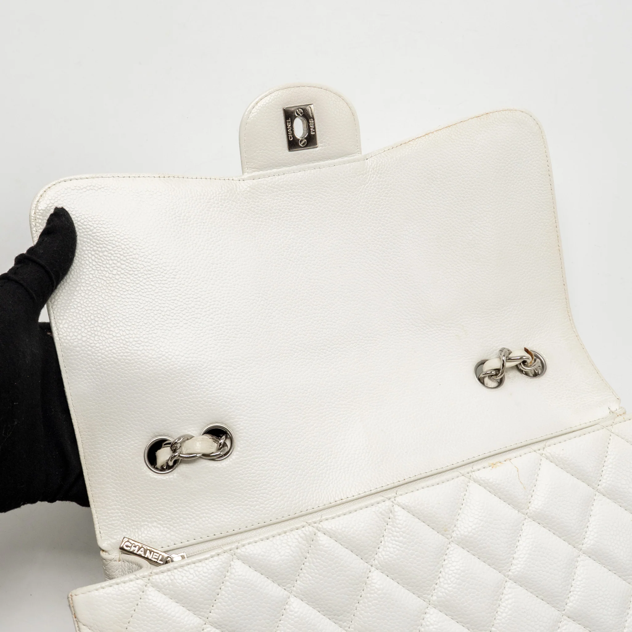 Chanel Jumbo Classic Single Flap Bag Caviar White SHW - Image 15