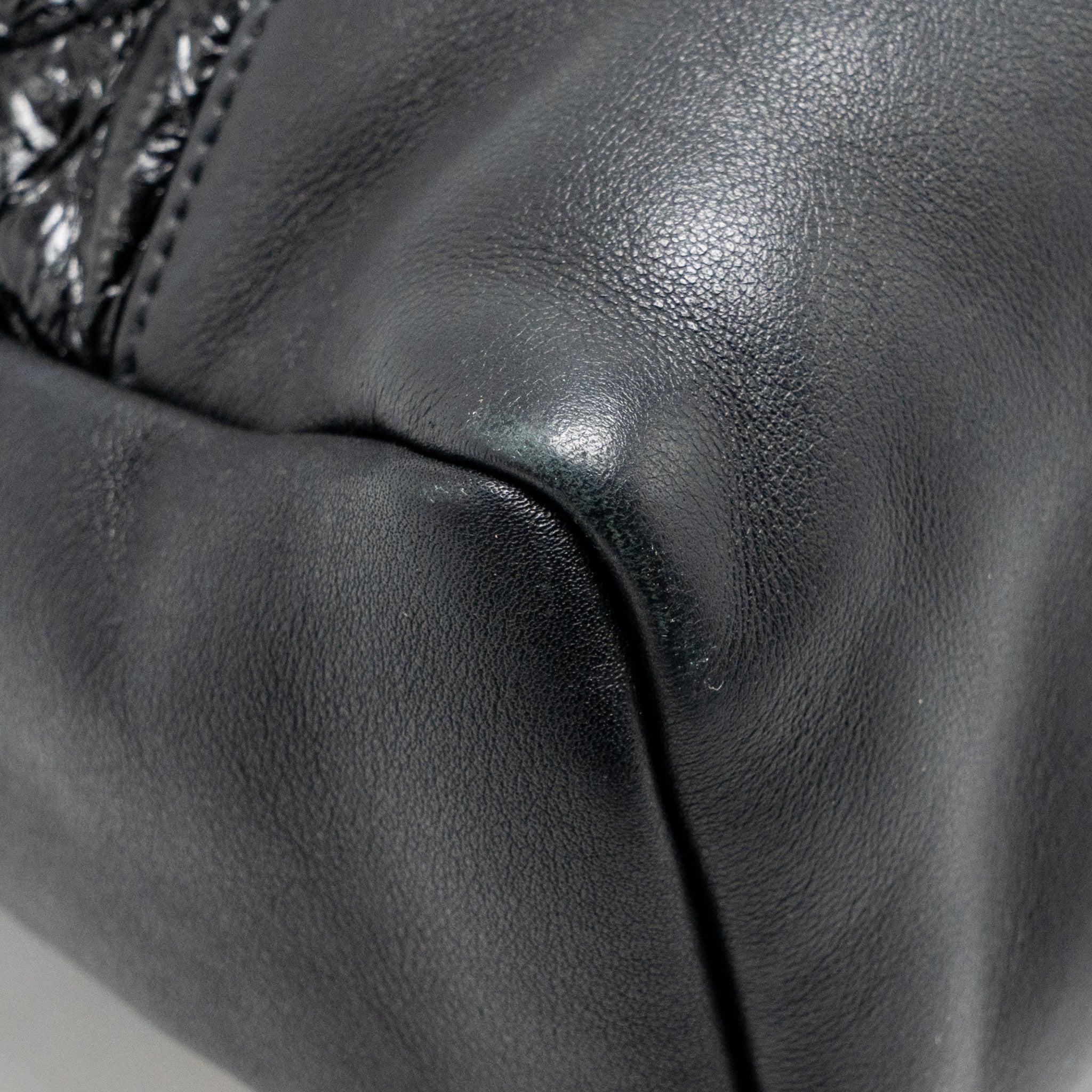 Chanel Large 31 Bag Calfskin Black LGHW - Image 11