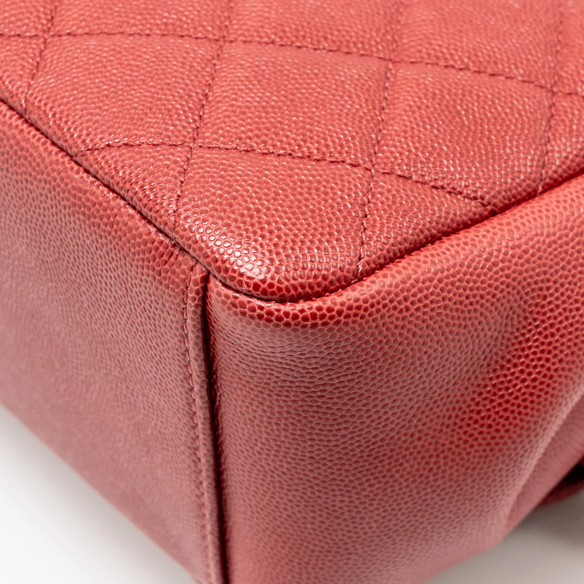 Chanel Large Business Affinity Caviar Red LGHW - Image 11