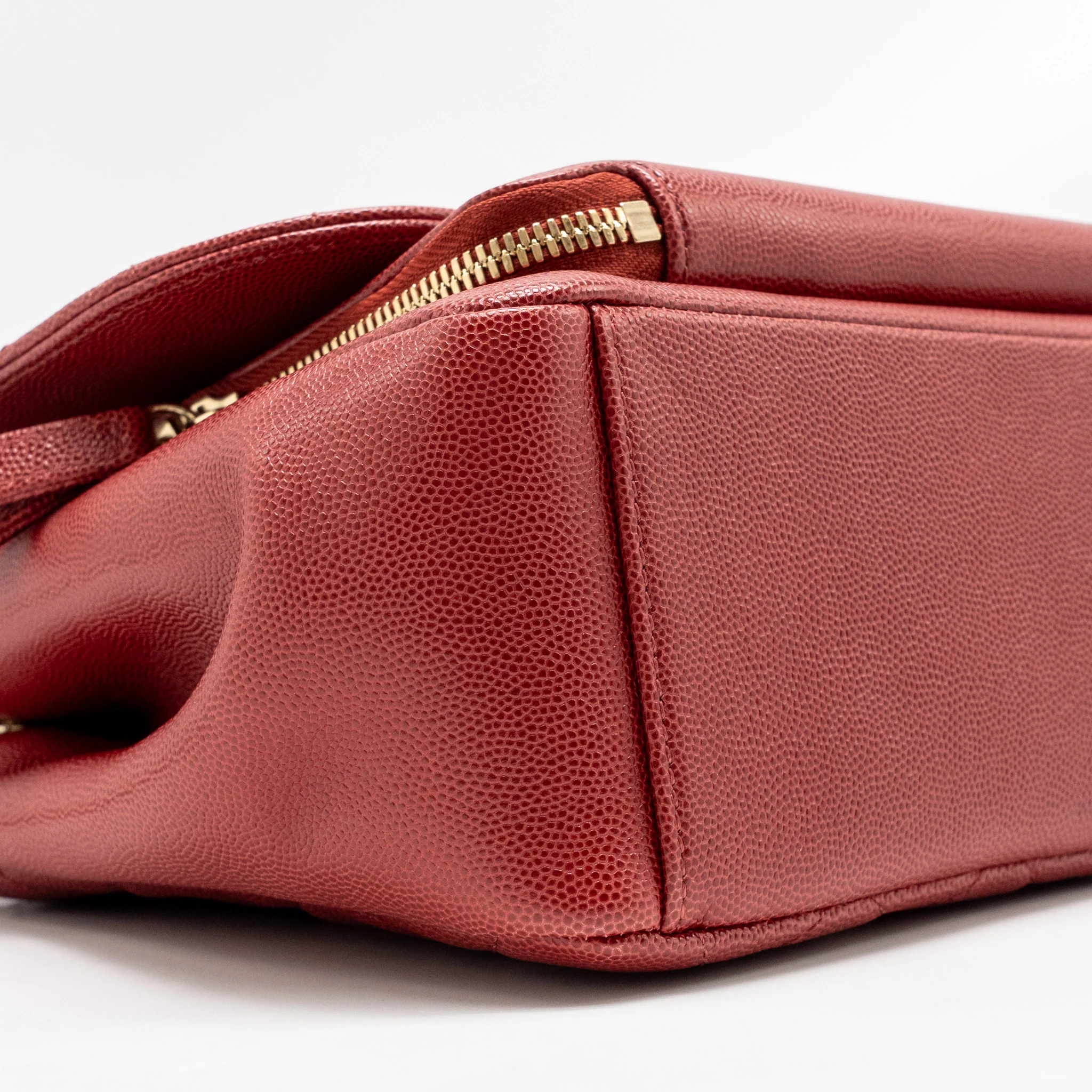 Chanel Large Business Affinity Caviar Red LGHW - Image 6