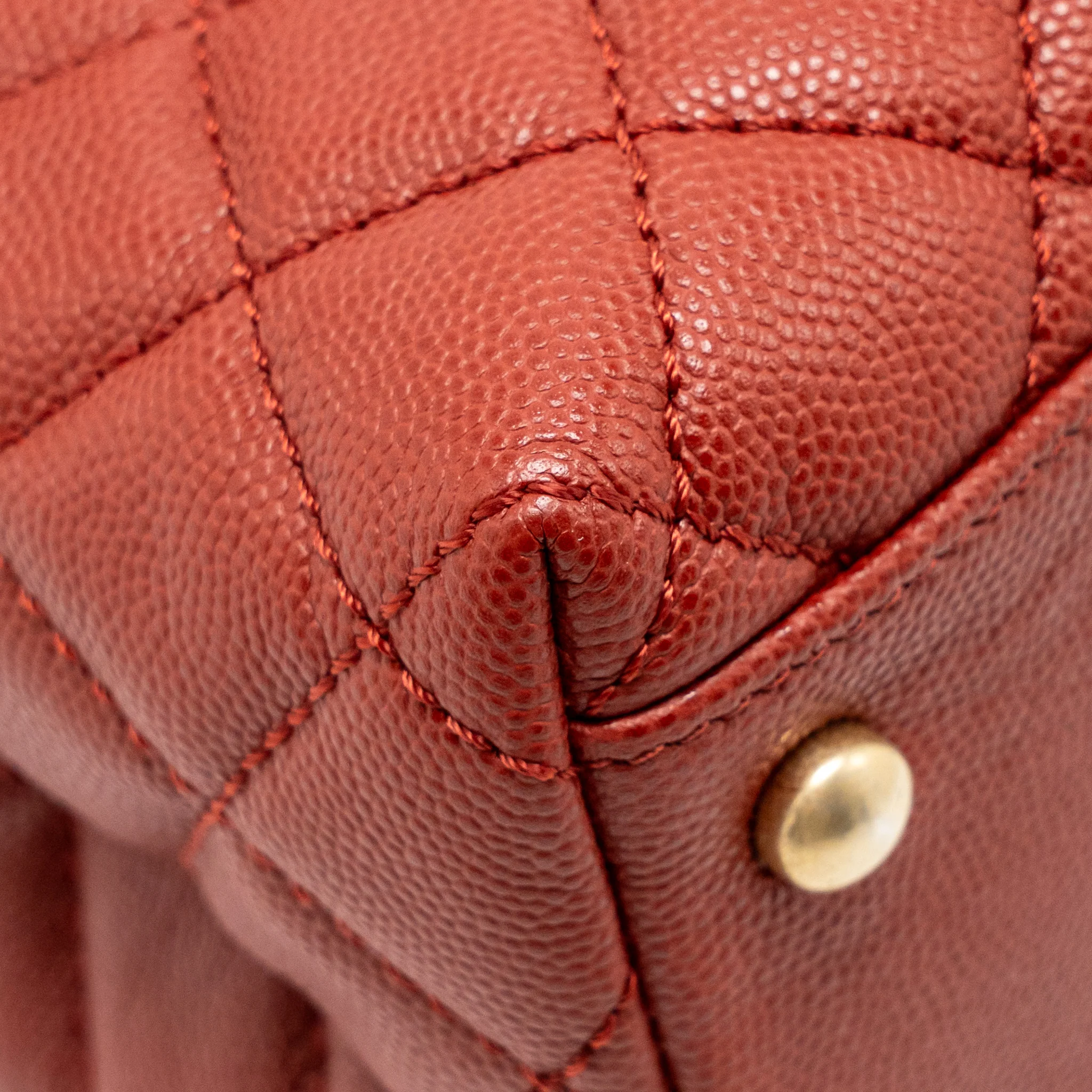 Chanel Large Coco Handle with Lizard Handle Caviar Red GHW - Image 8