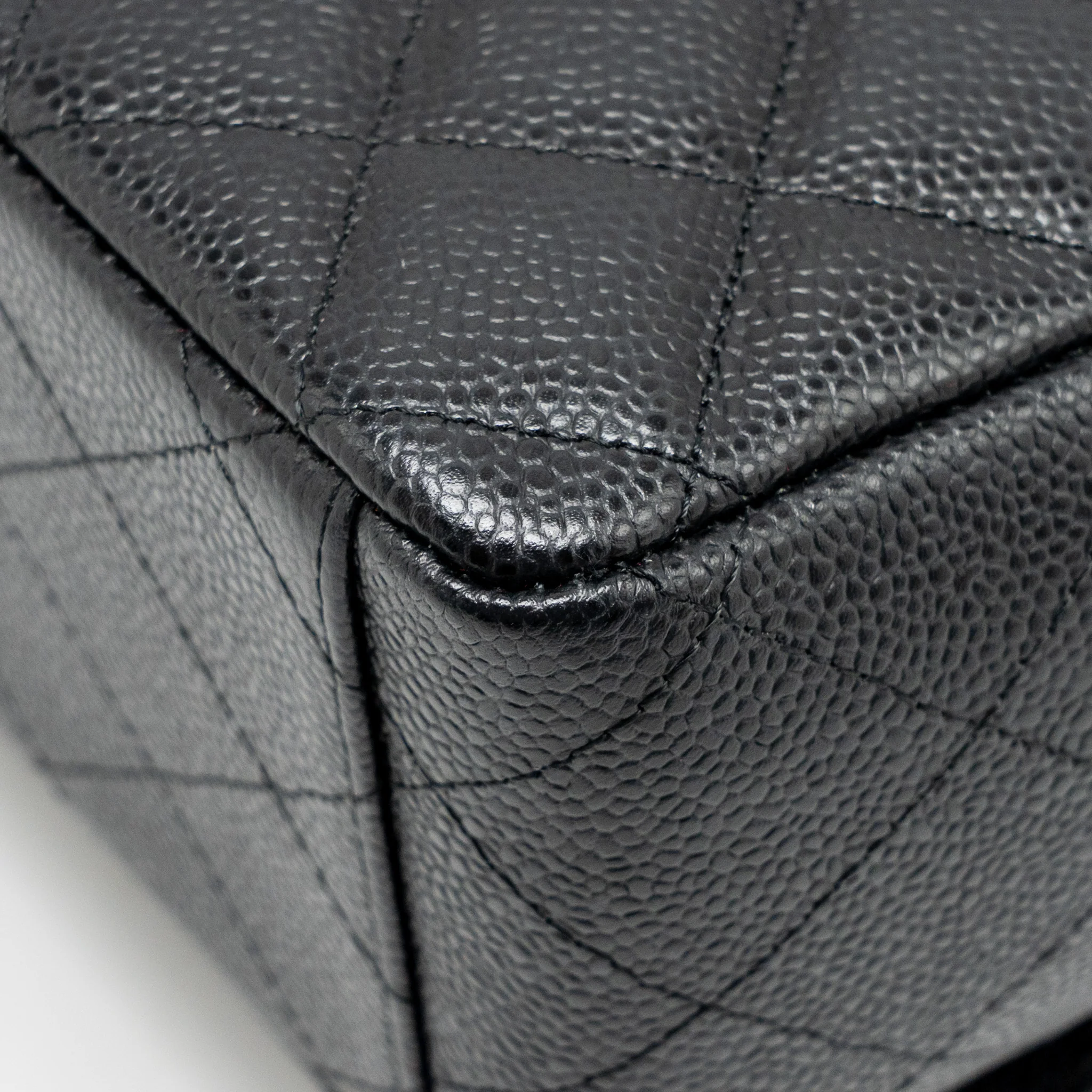 Chanel Maxi Classic Double Flap bag Caviar Black GHW - Image 10