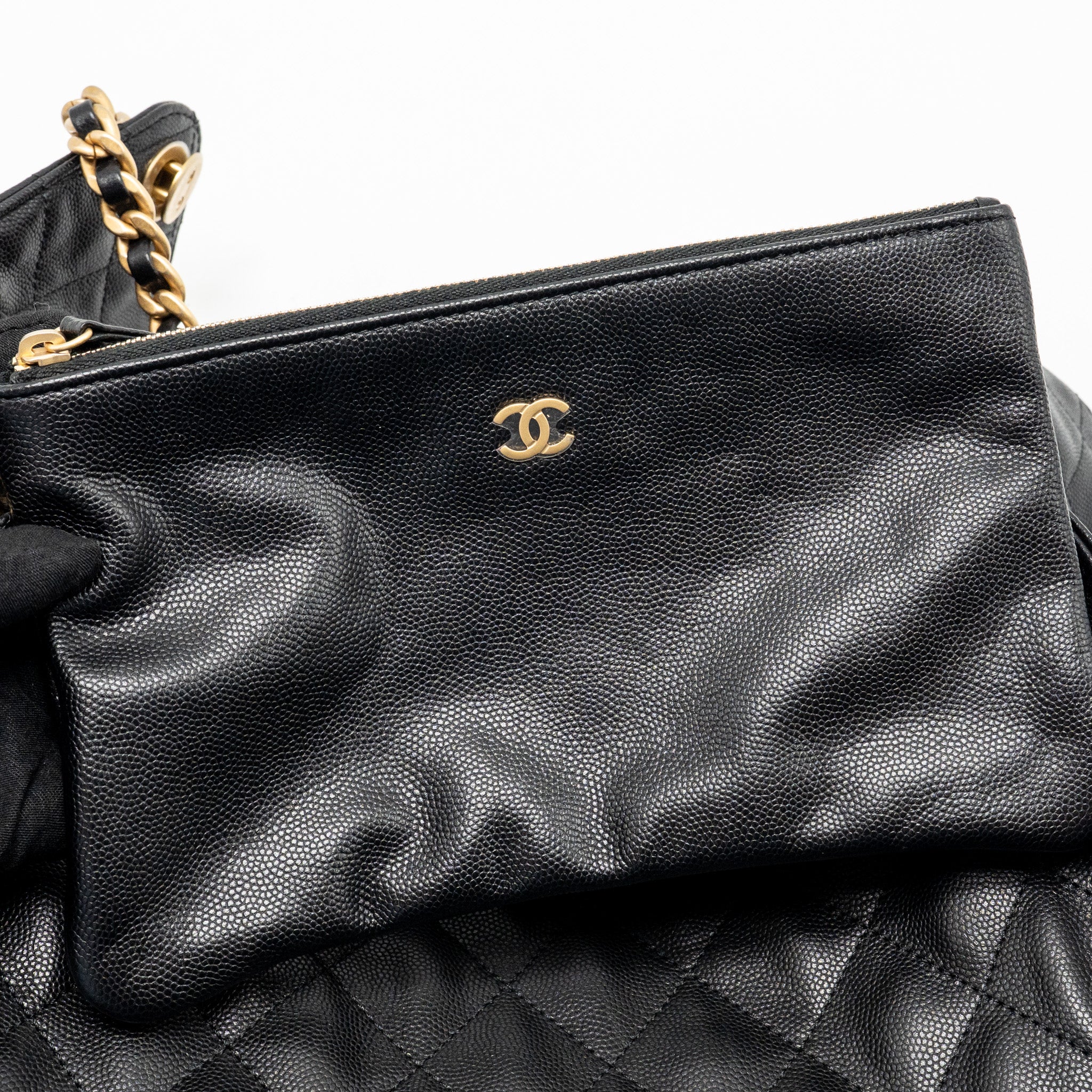 Chanel Medium 25 Bag Caviar Black GHW (Microchip) - Image 16