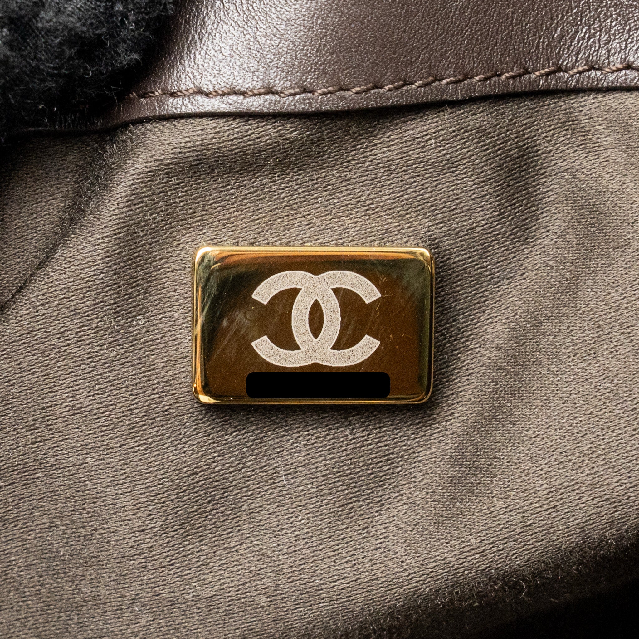 Chanel Medium 25 bag suede leather brown GHW (microchip) - Image 17