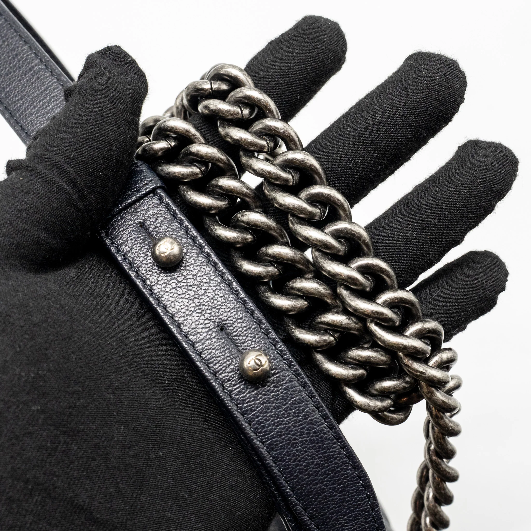 Chanel Medium Boy Bag Grained Calfskin Navy Ruthenium Hardware - Image 20