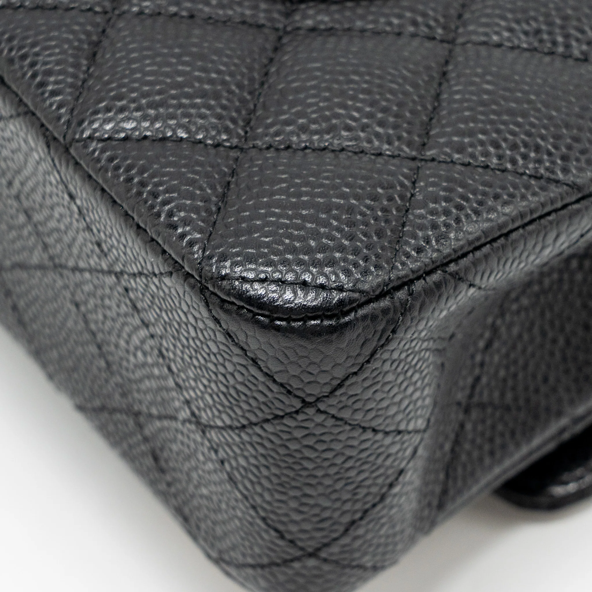 Chanel Medium classic Double Flap Bag Caviar Black GHW - Image 11