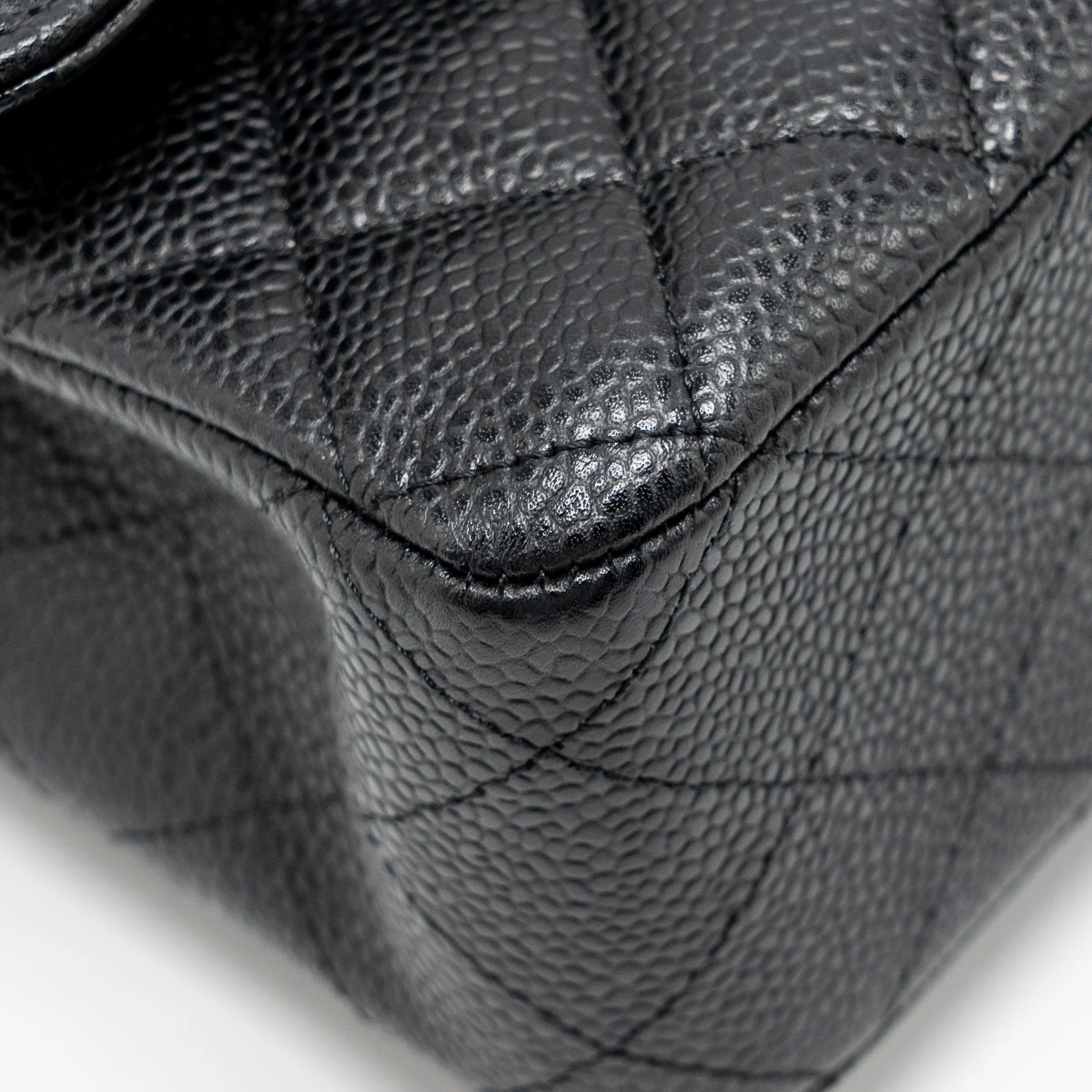 Chanel Medium classic Double Flap Bag Caviar Black GHW - Image 8