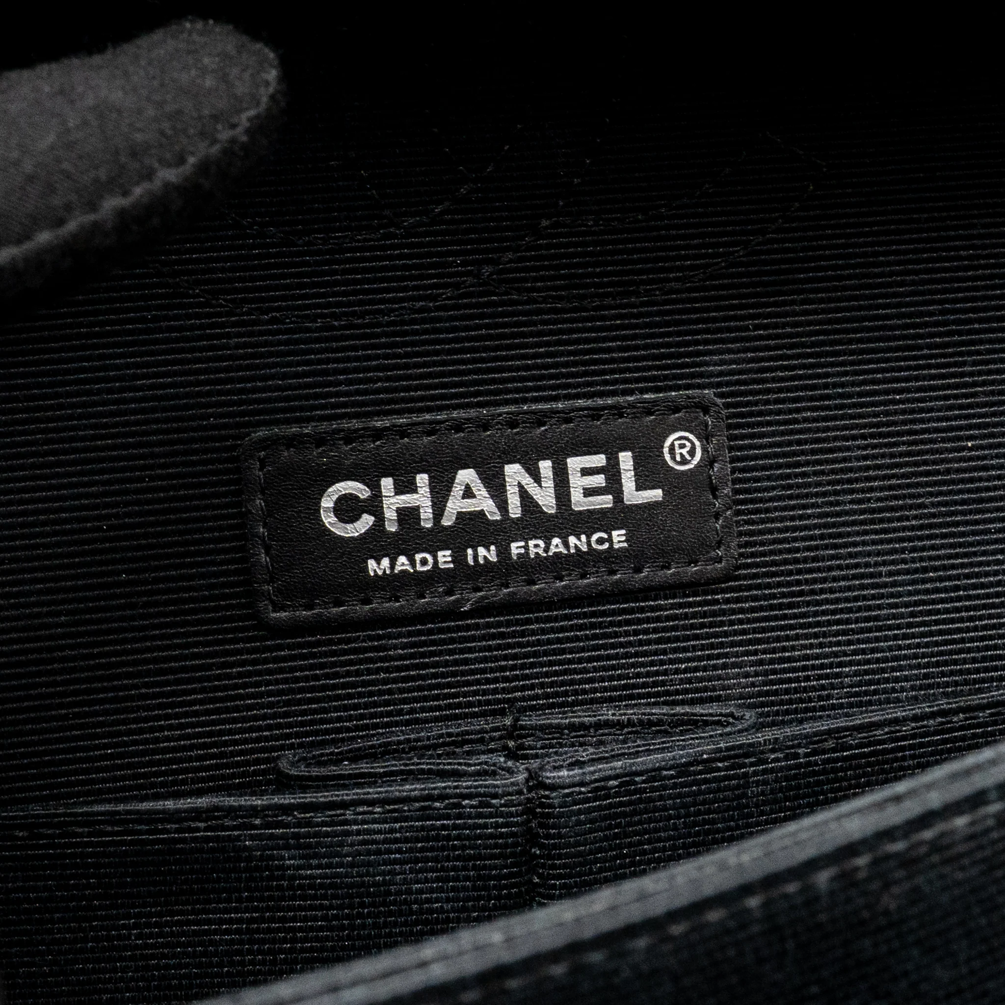 Chanel Medium Classic double flap bag tweed black SHW - Image 17
