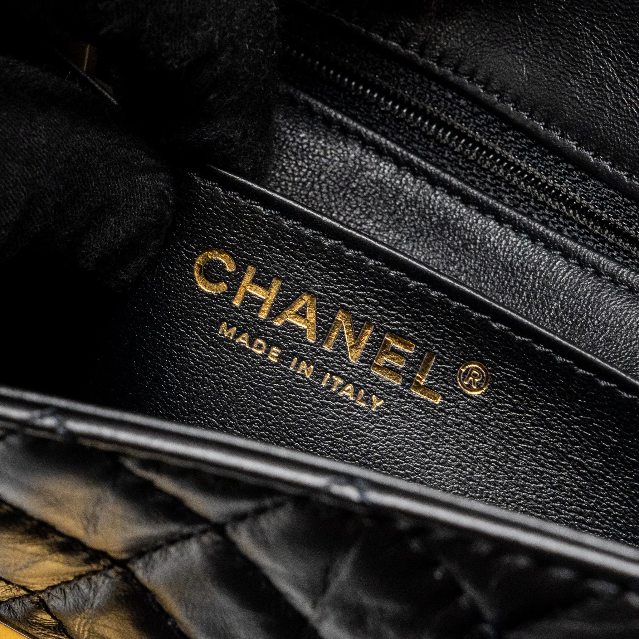 Chanel Mini 2.55 Reissue Aged Calfskin Black GHW (Microchip) - Image 12